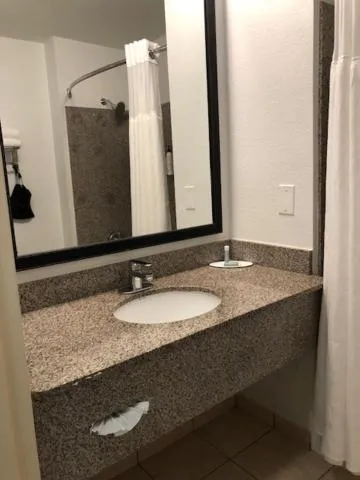 Fairfield Inn & Suites Houston Hobby Airport