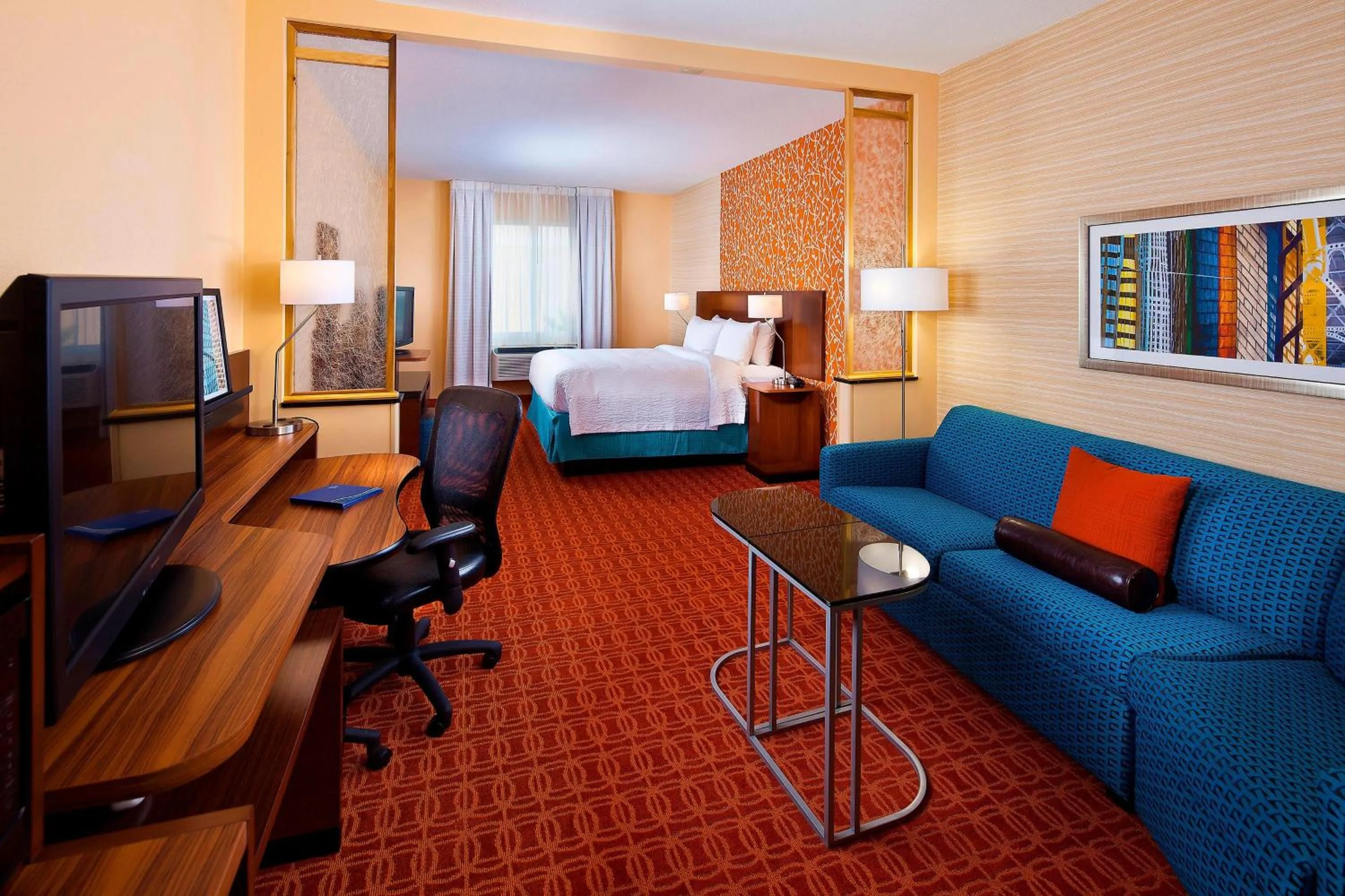 Photo of the whole room, Bed in Fairfield Inn & Suites Houston Hobby Airport