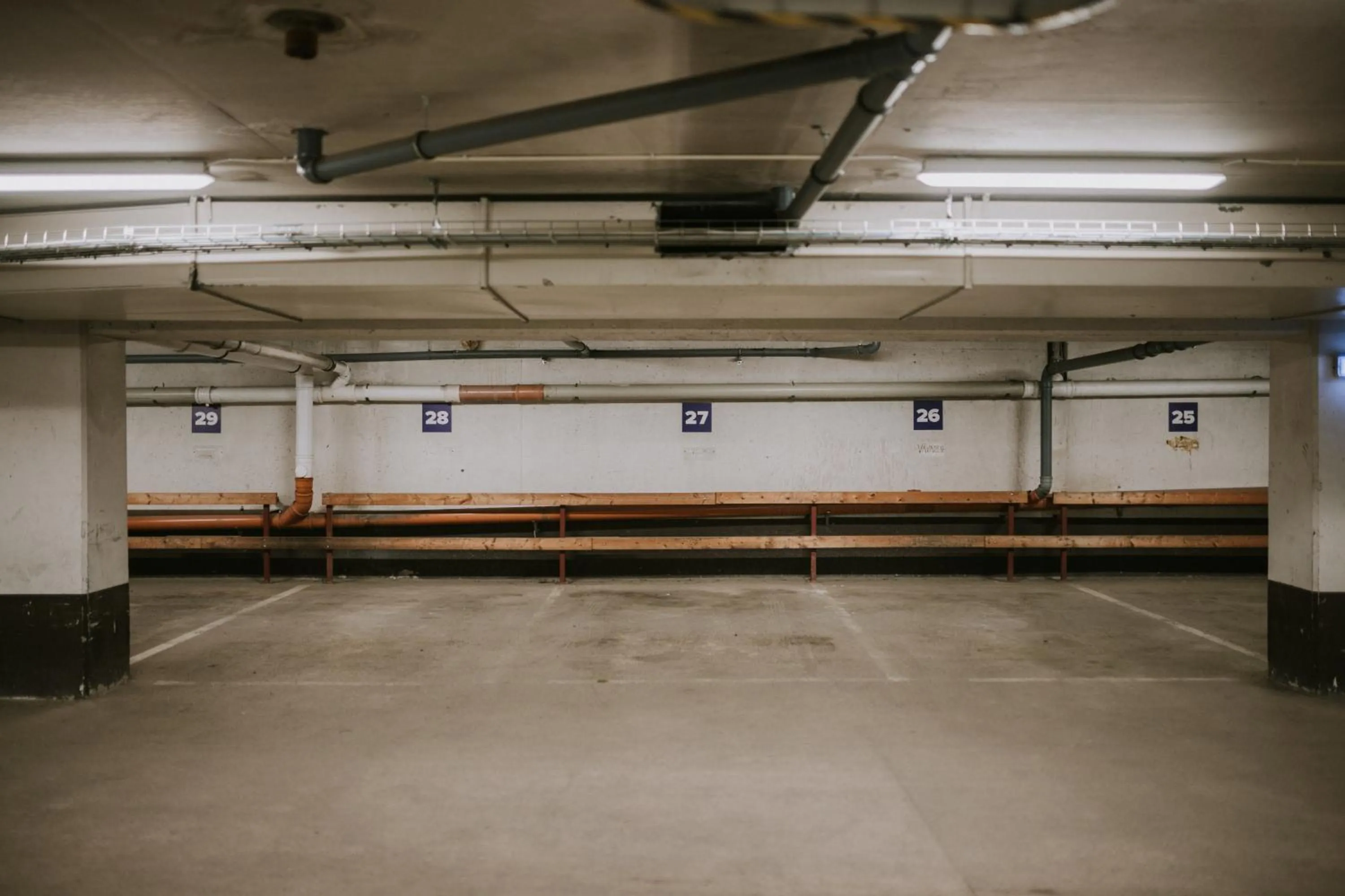 Parking in Comfort Hotel Jazz, Borås