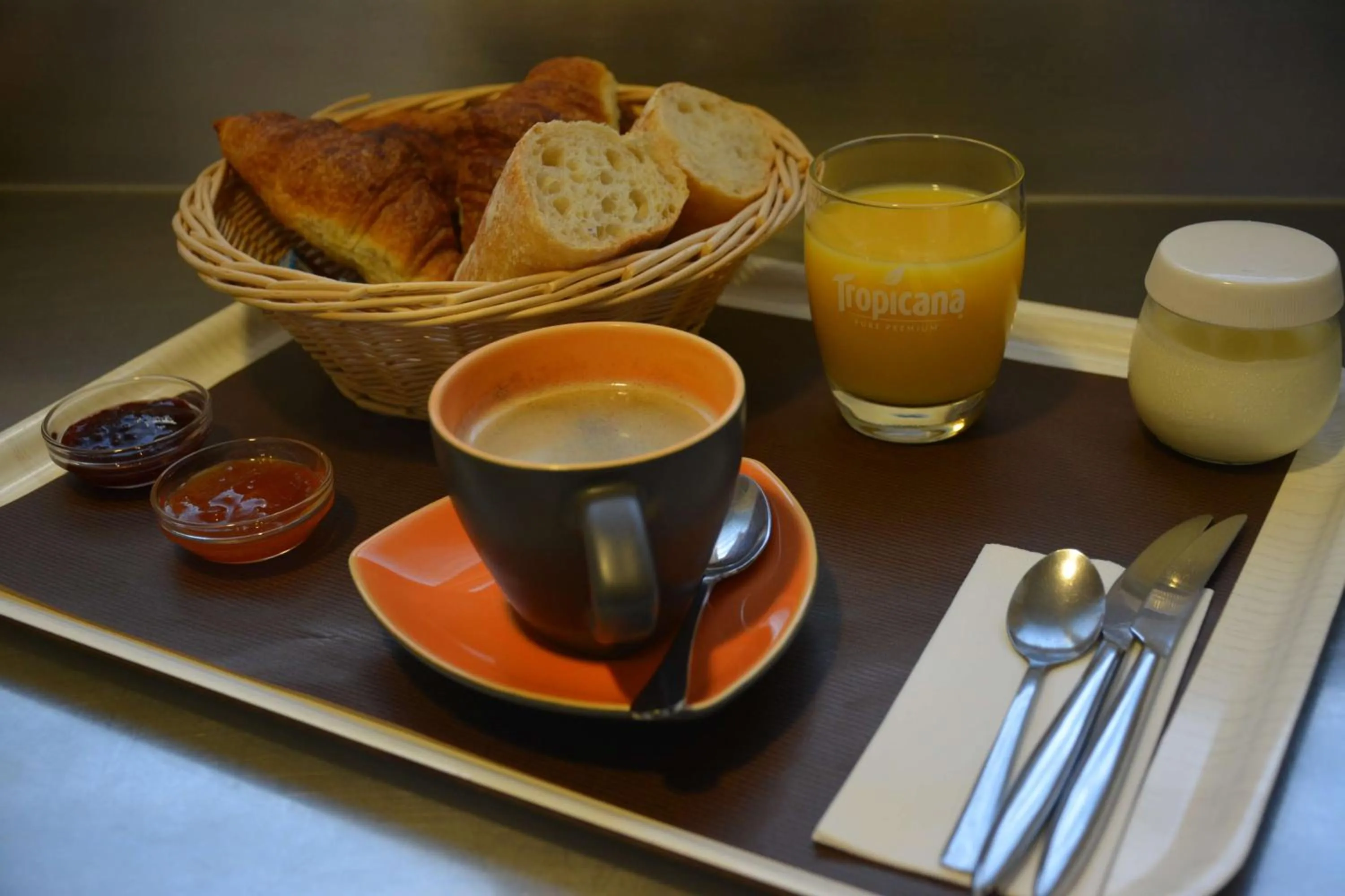 Restaurant/places to eat in Best Western Hotel Atlantys Zenith Nantes