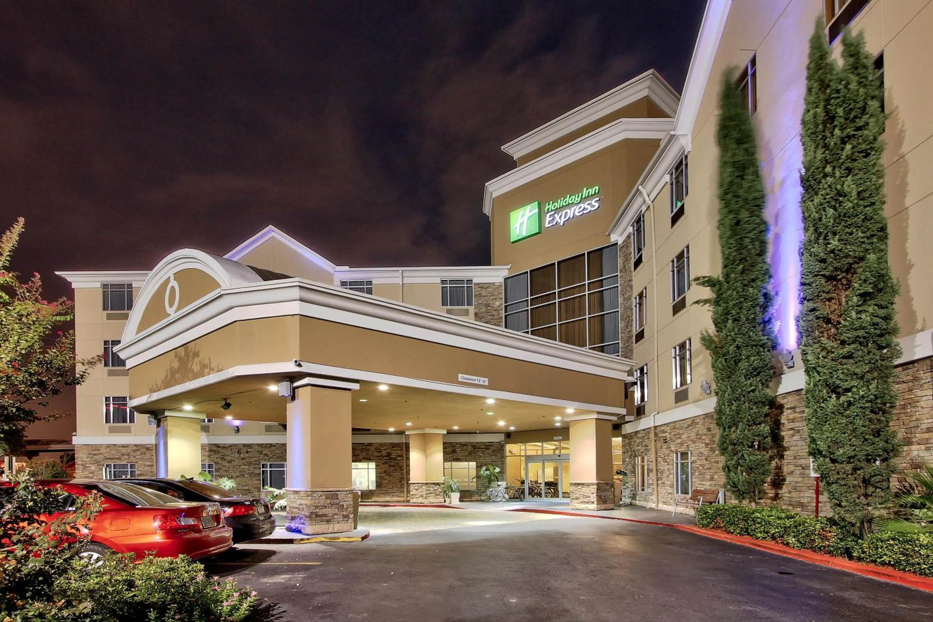 Property building in Holiday Inn Express Hotel & Suites Houston-Downtown Convention Center by IHG
