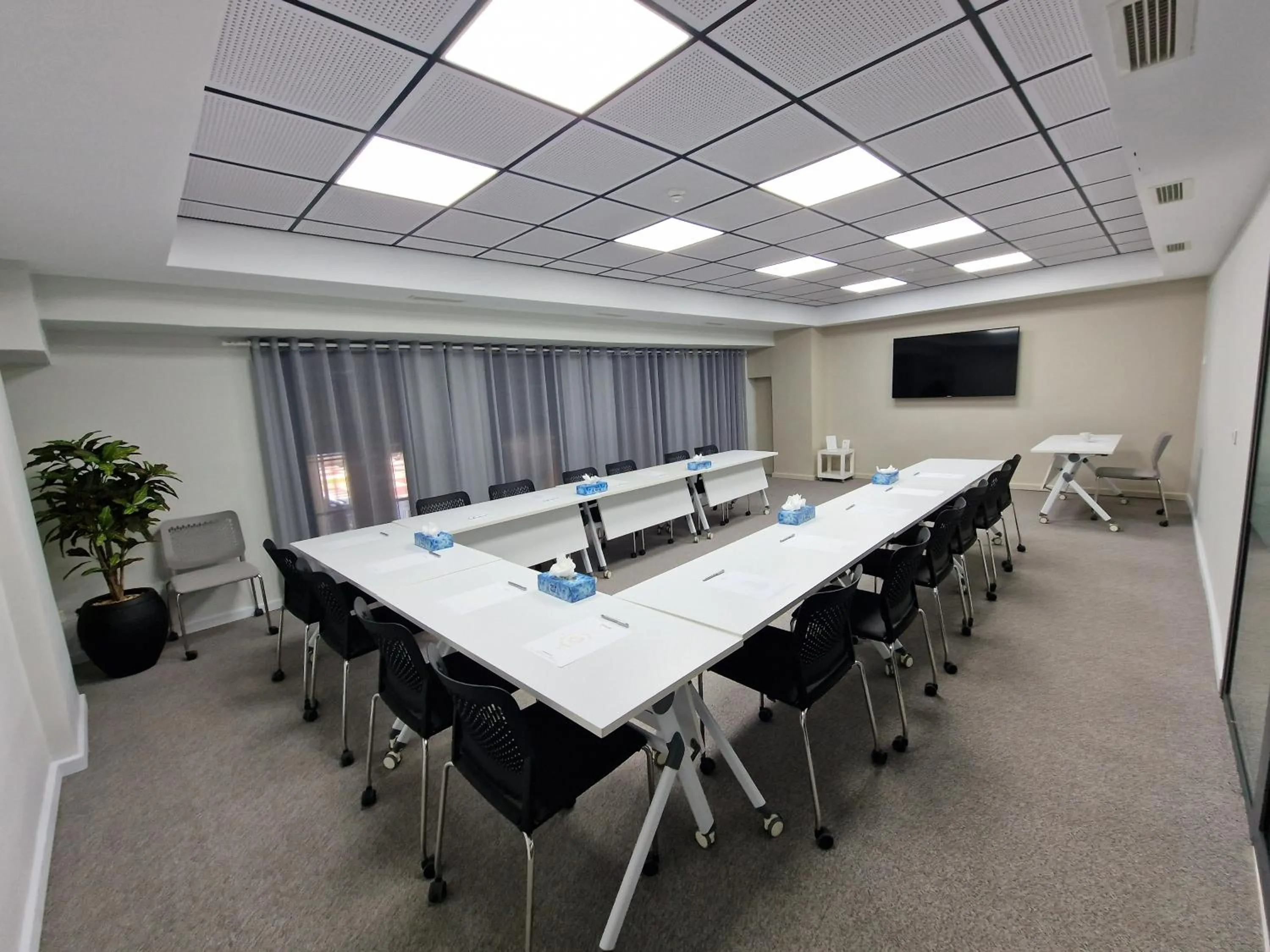 Meeting/conference room in Melliber Appart Hotel