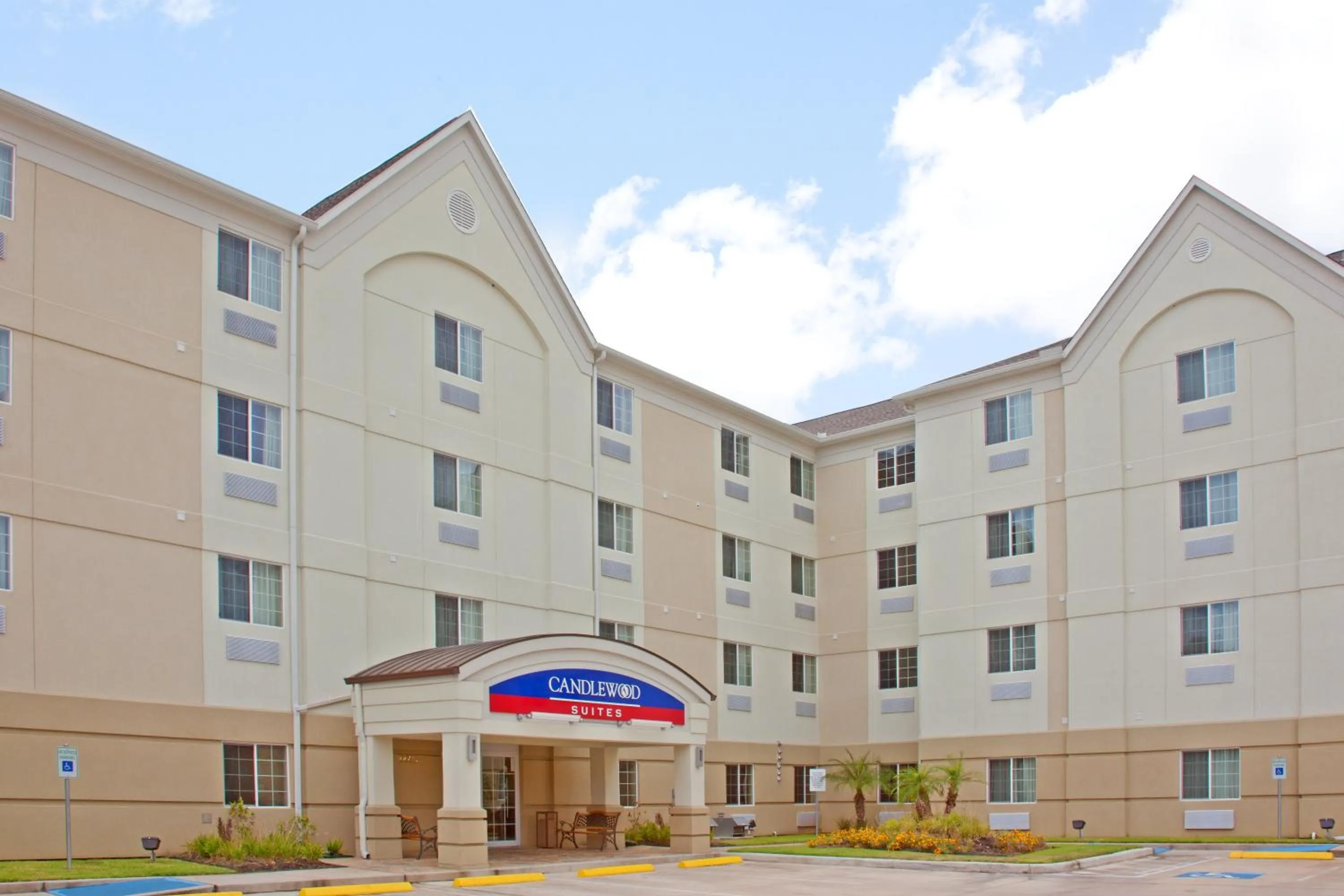 Property building in Candlewood Suites Houston Medical Center by IHG