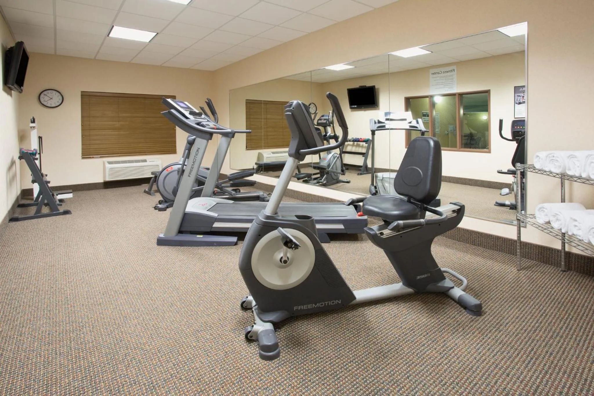 Spa and wellness centre/facilities in Holiday Inn Express Hotel & Suites Las Vegas NM by IHG