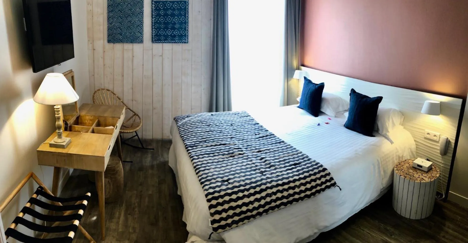 Bed in Boutique Hotel & Spa la Villa Cap Ferrat