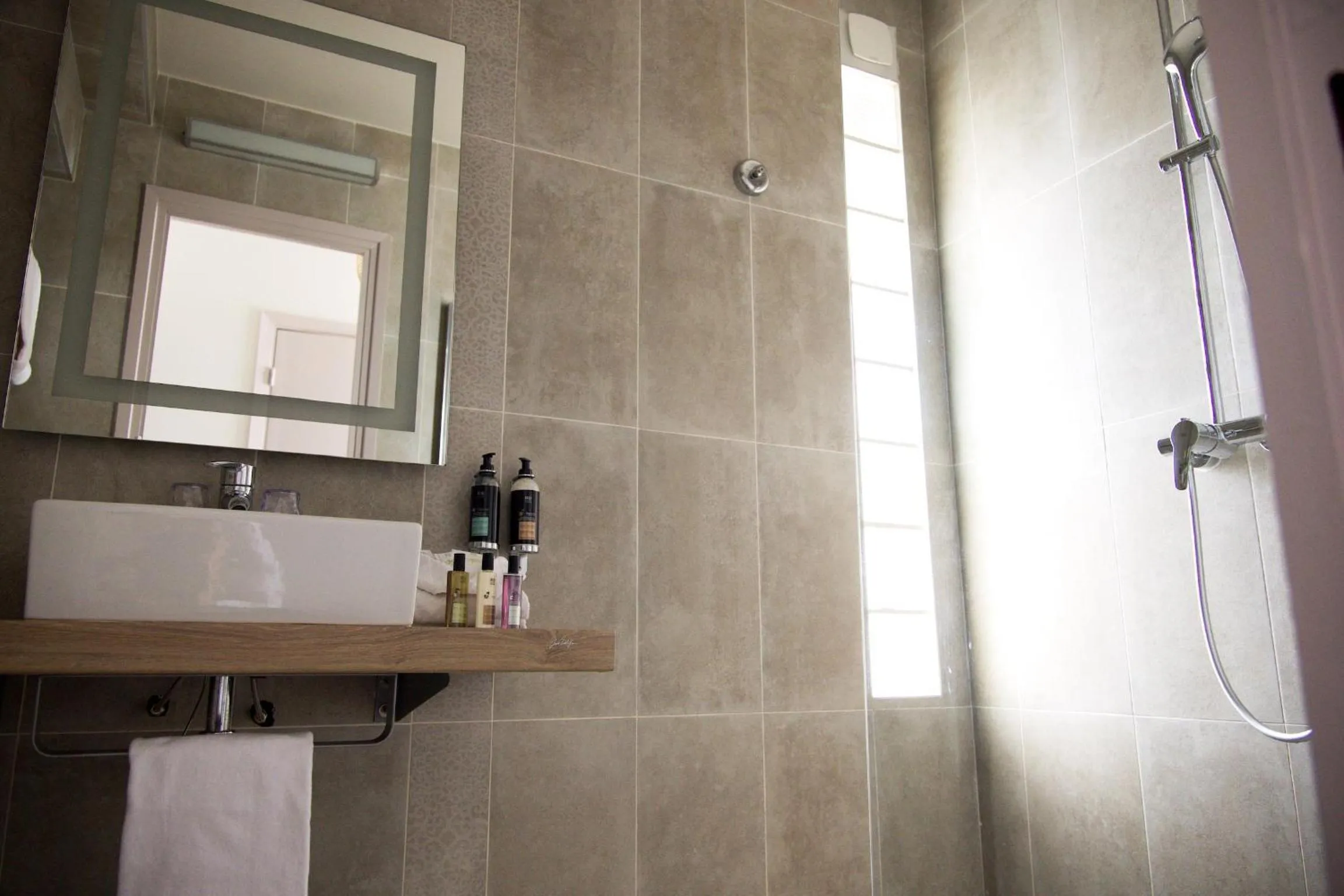 Shower in Boutique Hotel & Spa la Villa Cap Ferrat