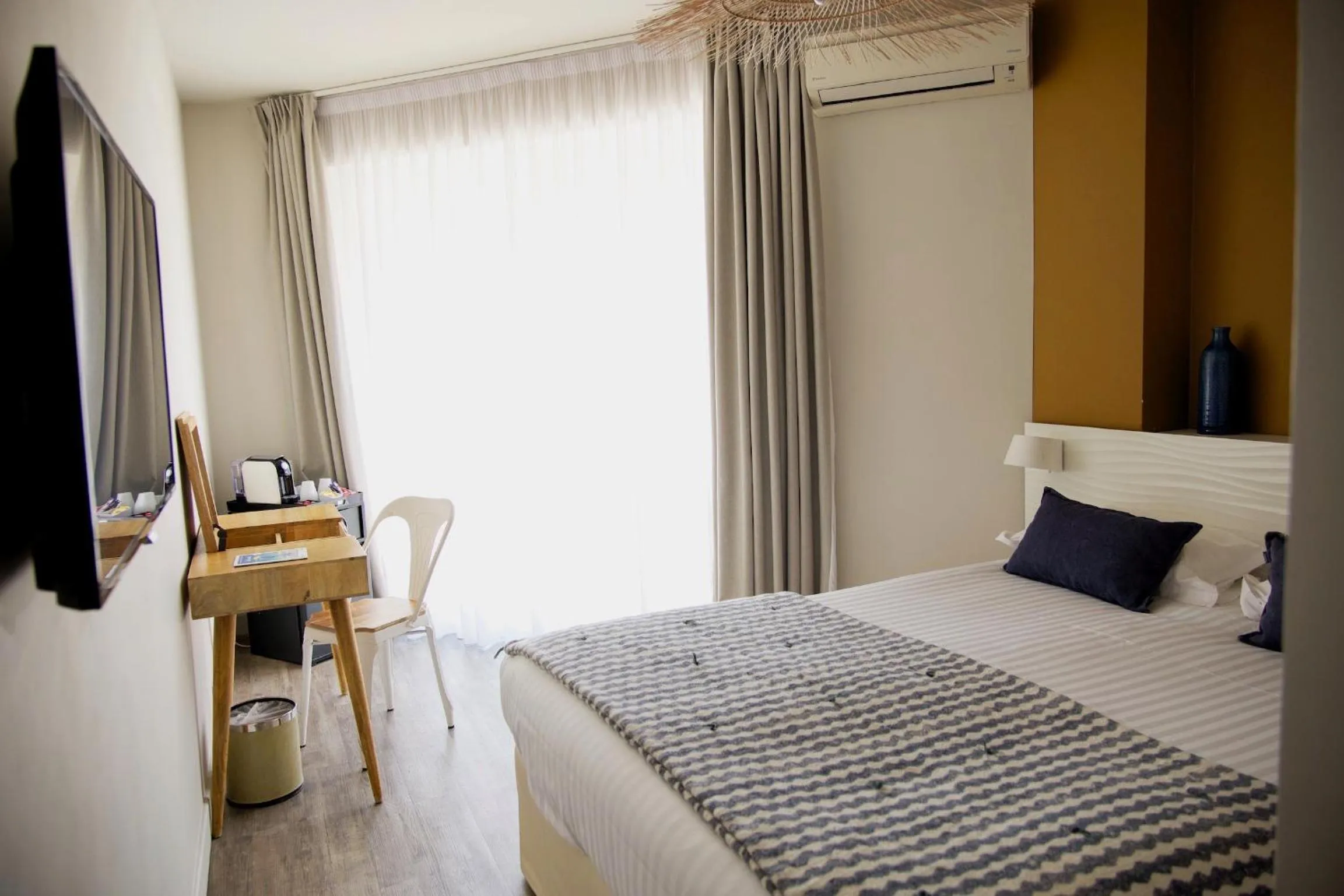 Bed in Boutique Hotel & Spa la Villa Cap Ferrat