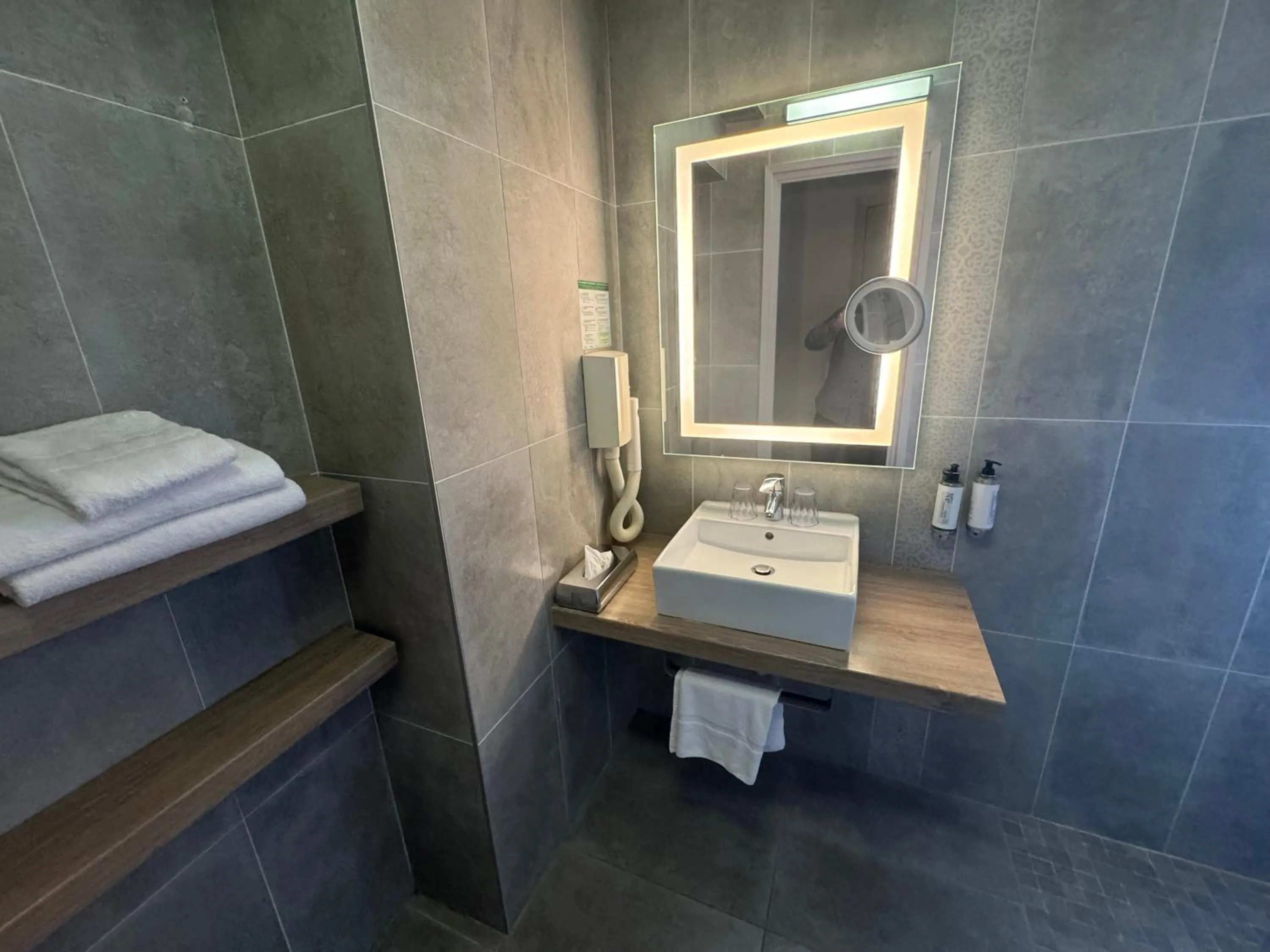 Bathroom in Boutique Hotel & Spa la Villa Cap Ferrat