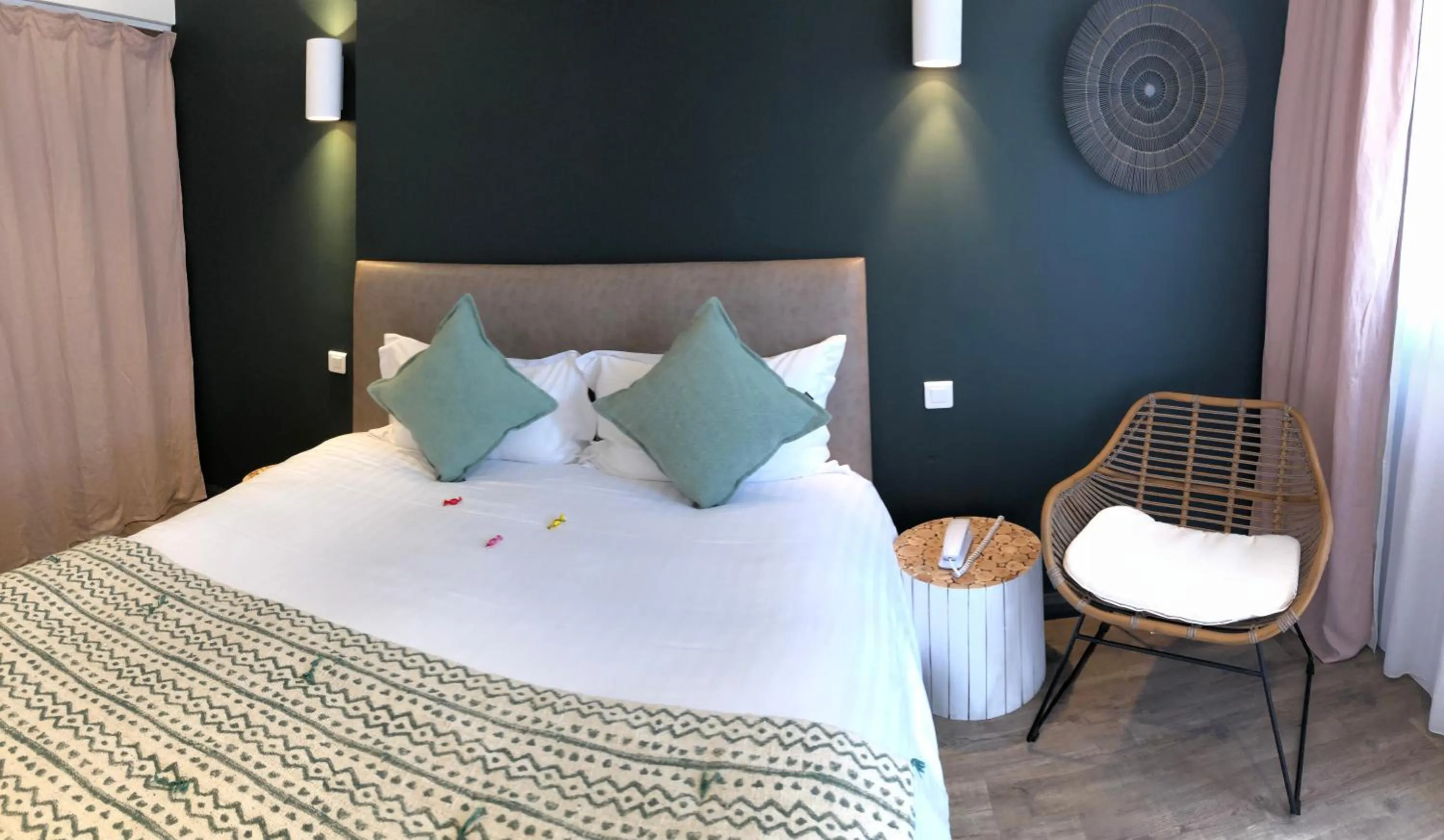 Bedroom, Bed in Boutique Hotel & Spa la Villa Cap Ferrat