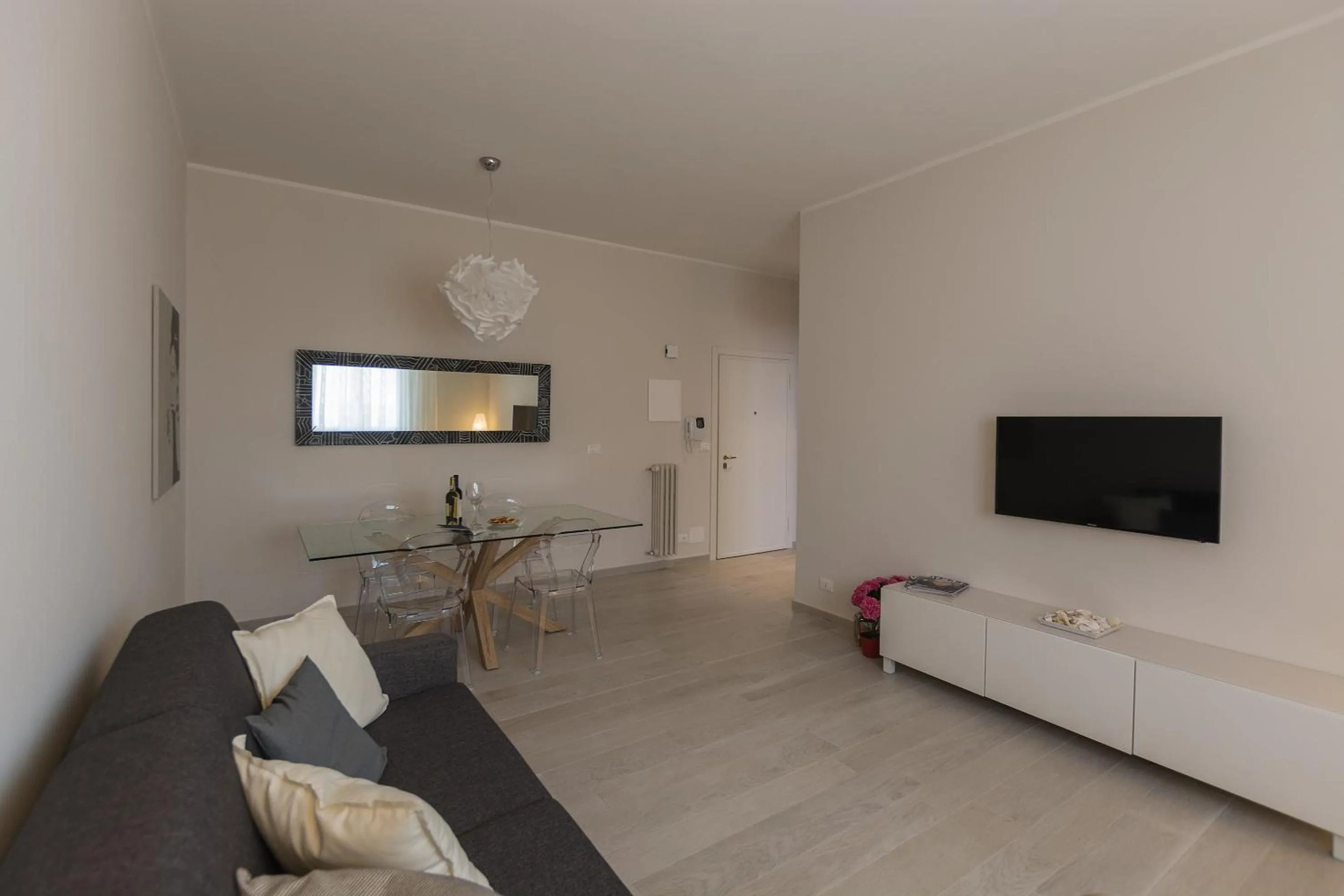 St. Vitale’s Basilic view elegant apartment