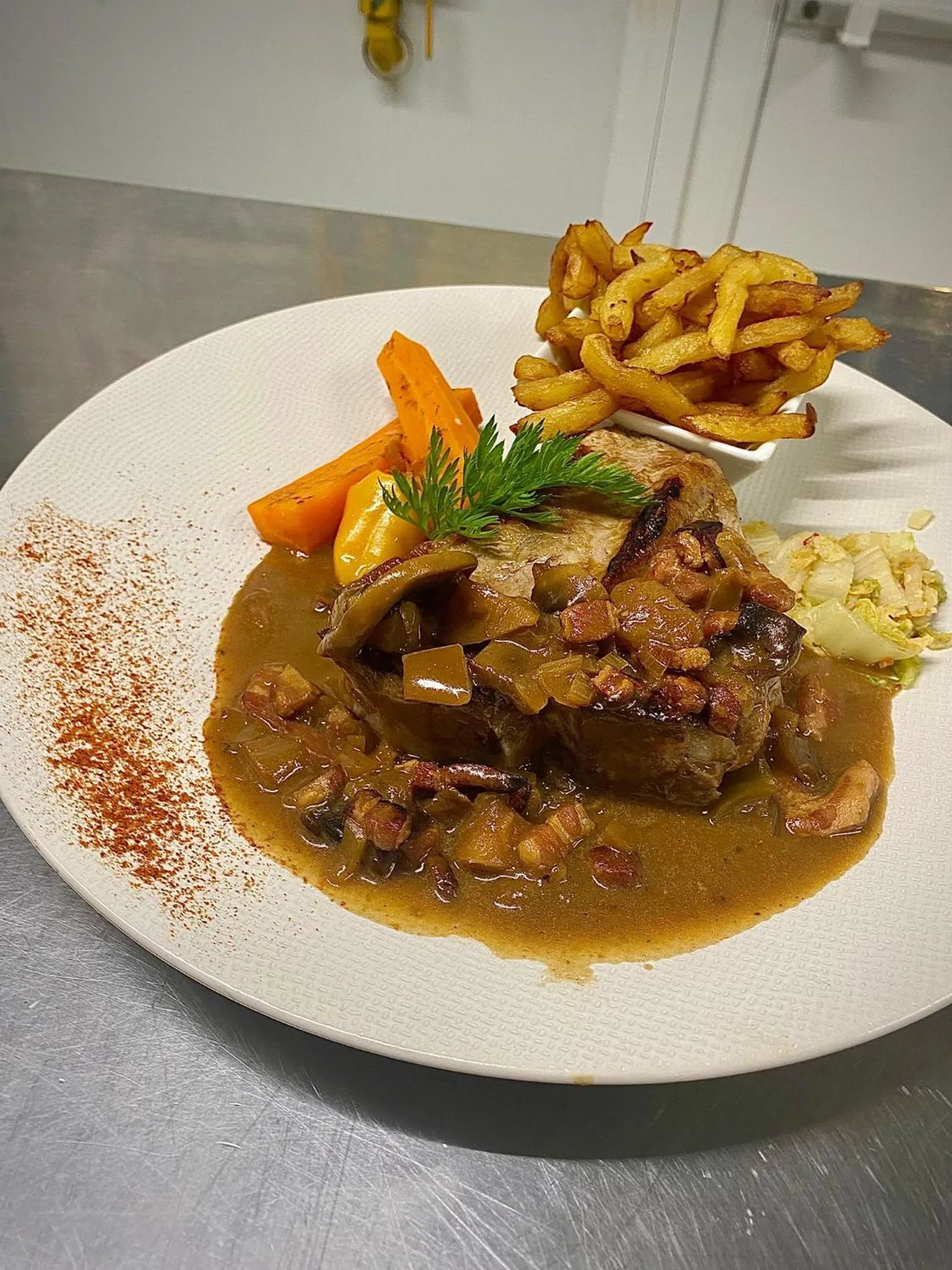 Logis Hôtel & Restaurant d'Angleterre