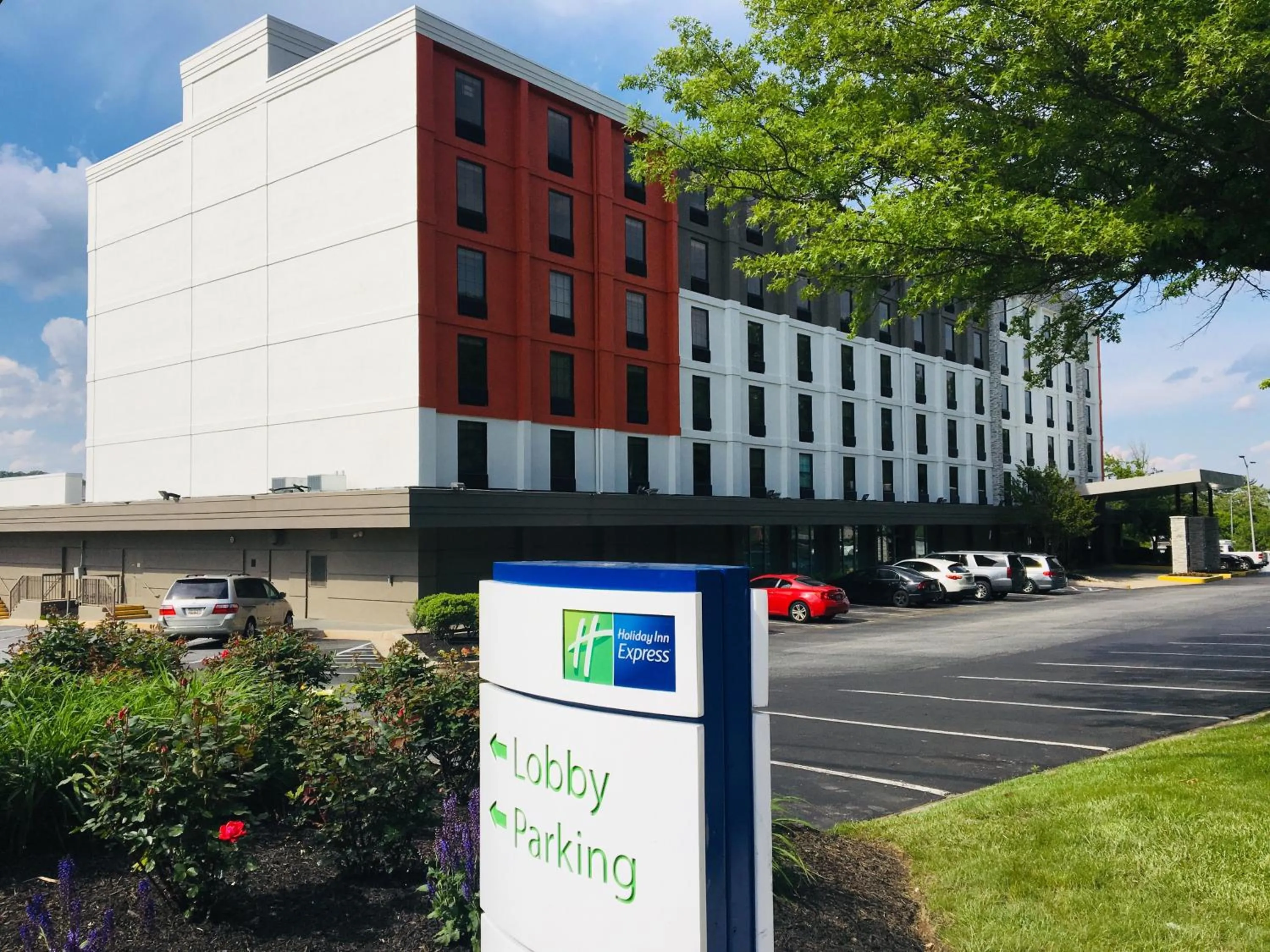 Property building in Holiday Inn Express Towson- Baltimore North by IHG