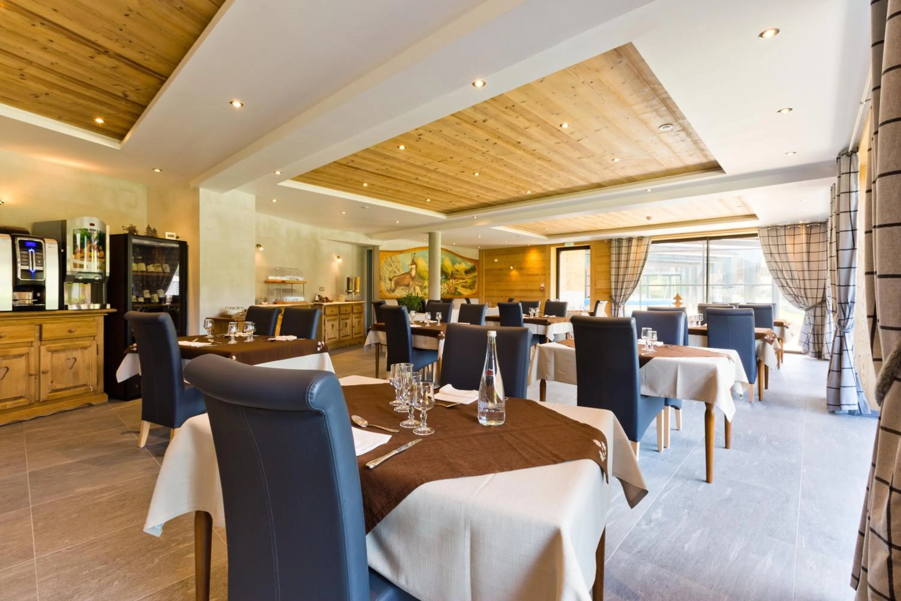 Restaurant/places to eat in Hotel Alpina