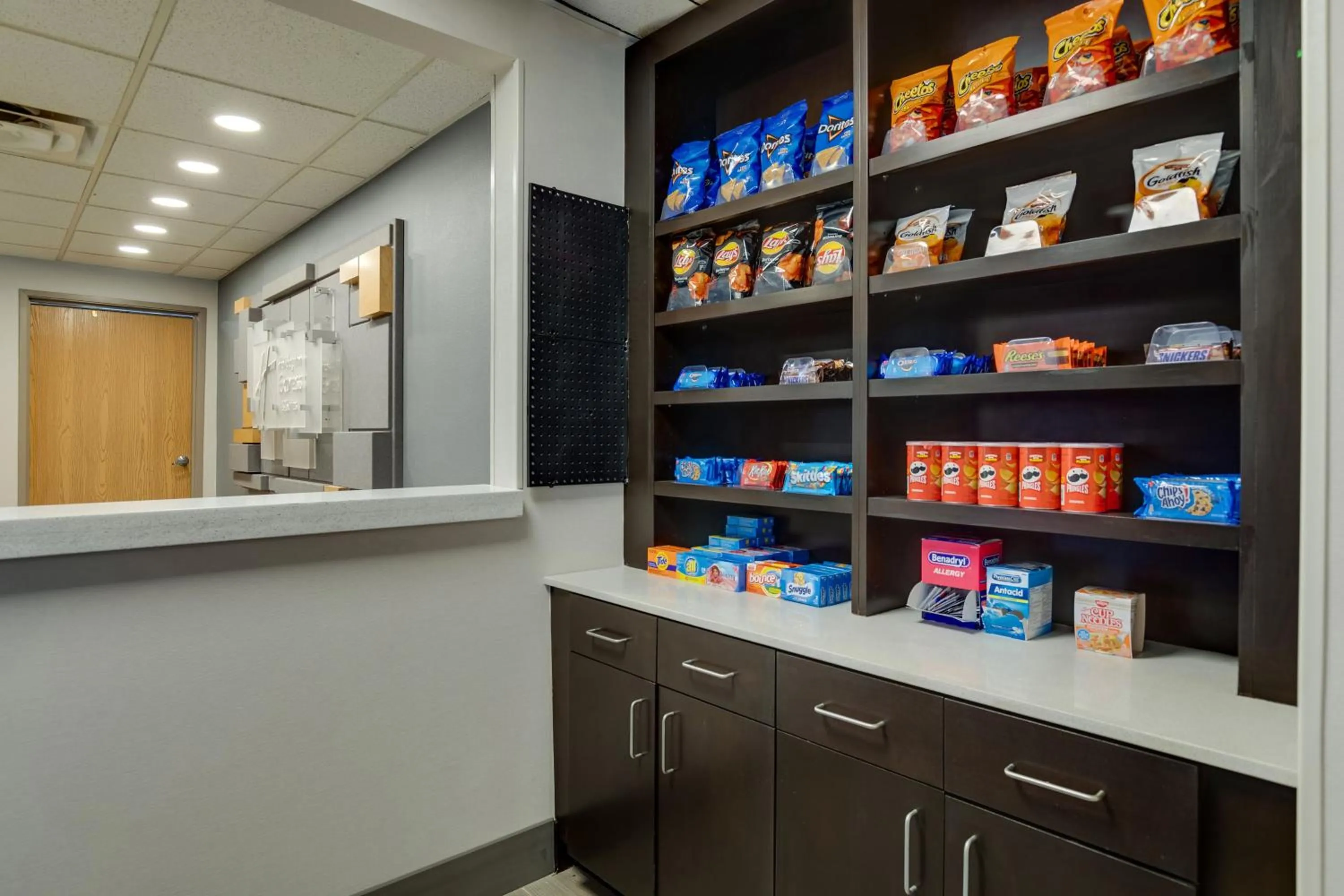 Lobby or reception in Holiday Inn Express I-95 Capitol Beltway - Largo by IHG