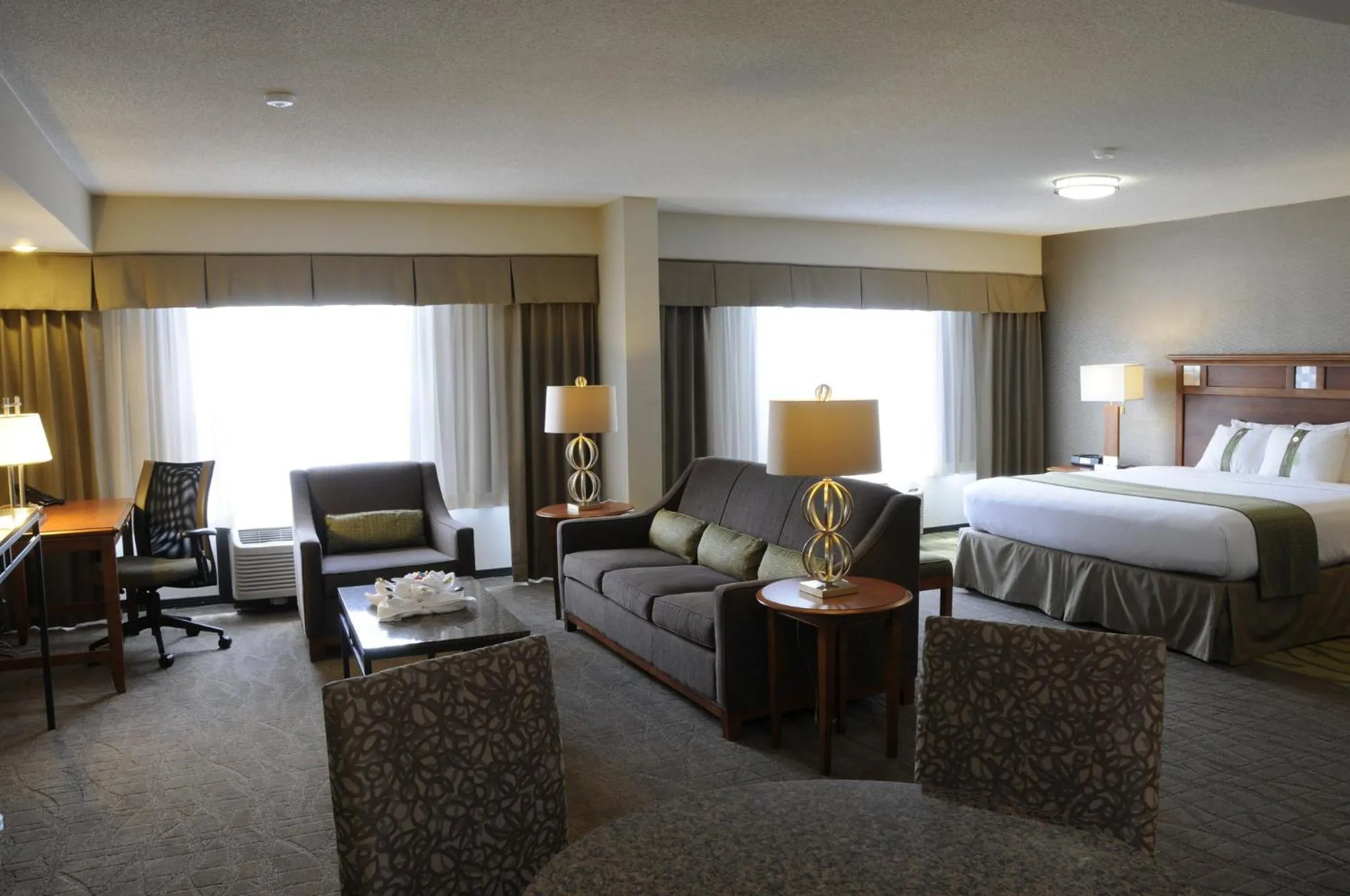 Bedroom, Bed in Holiday Inn Columbia East-Jessup by IHG