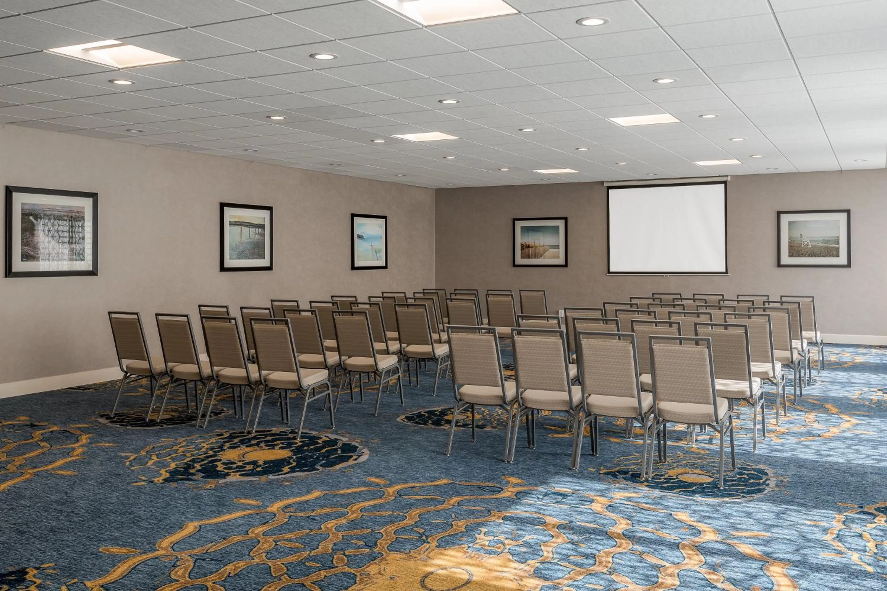 Meeting/conference room in Holiday Inn South Kingstown-Newport Area by IHG
