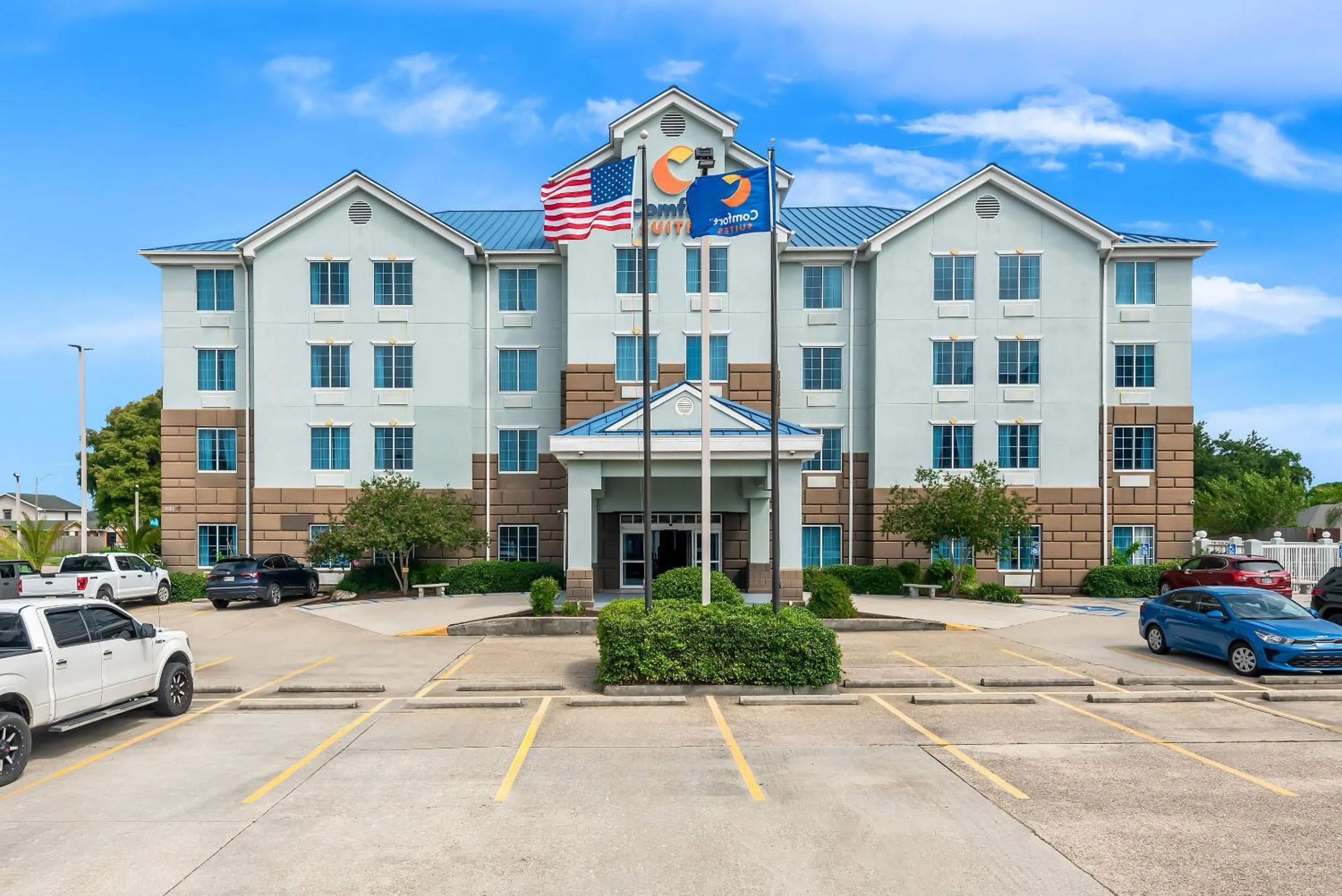 Property building in Comfort Suites New Orleans East