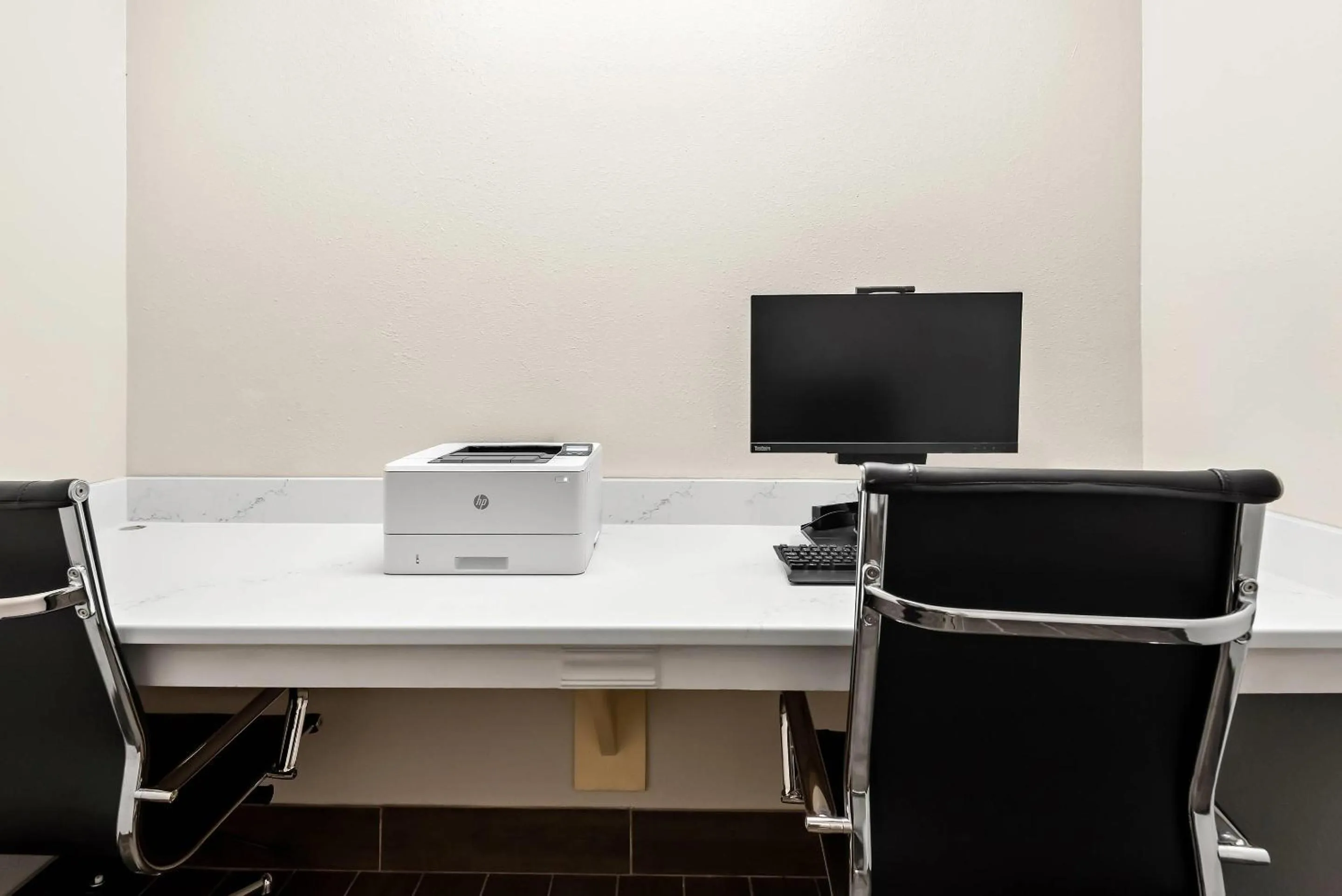 Business facilities in Comfort Suites New Orleans East