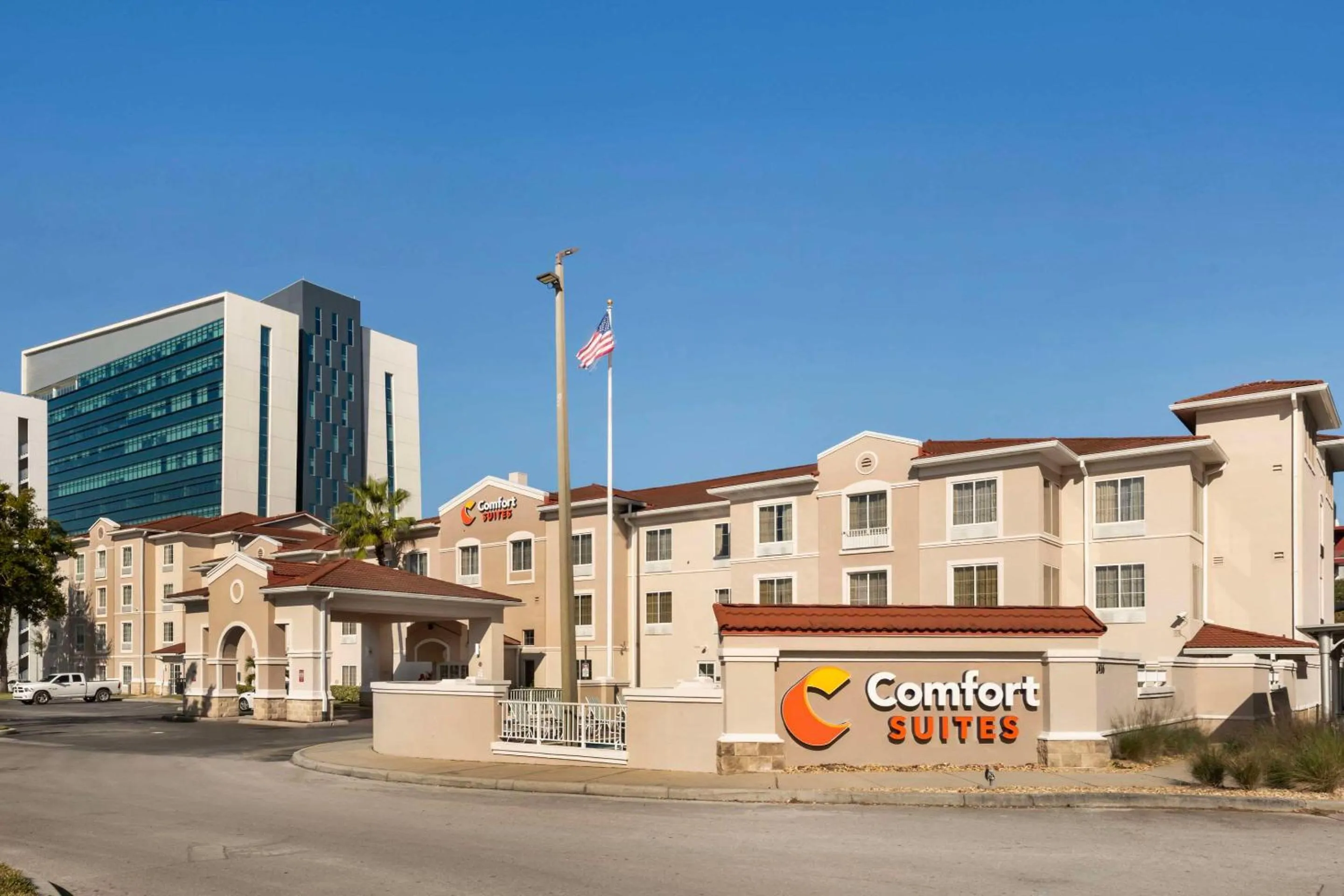 Property building in Comfort Suites Downtown