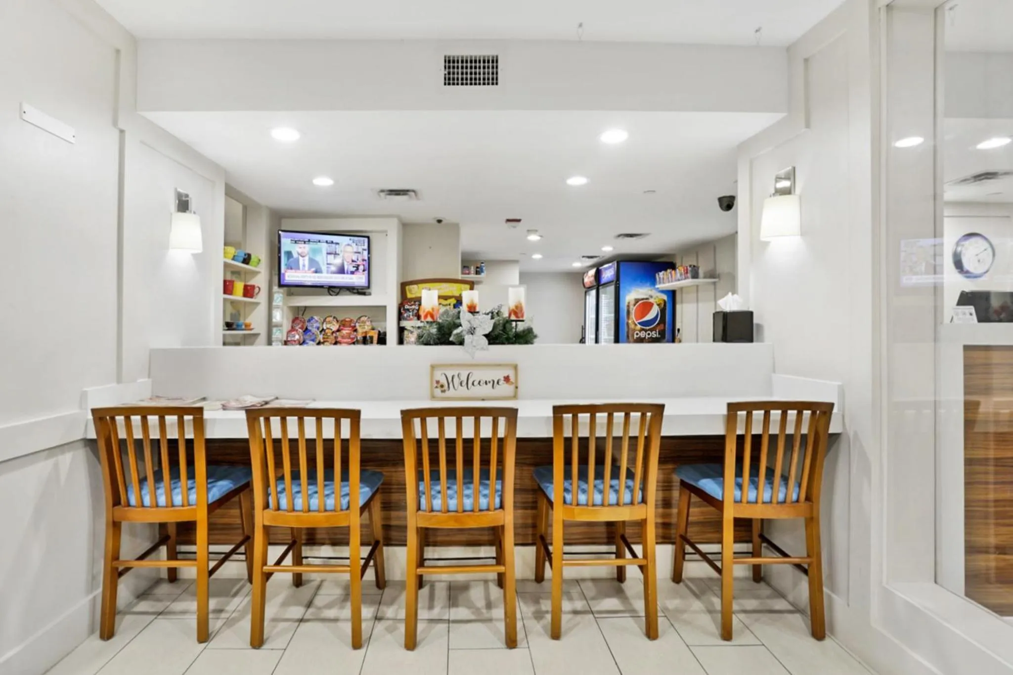 On-site shops in Staybridge Suites Columbia - Baltimore by IHG