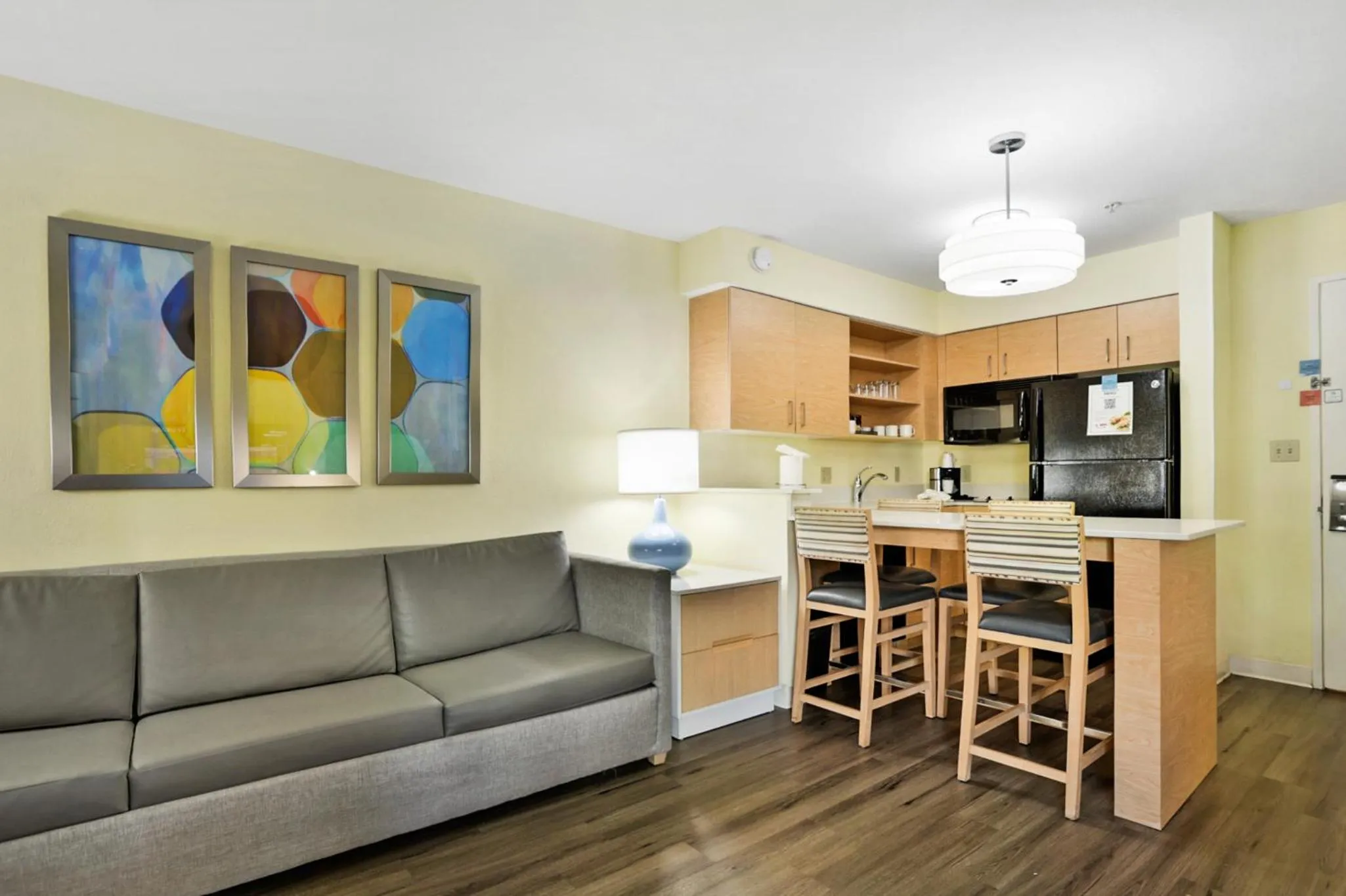 Kitchen or kitchenette in Staybridge Suites Columbia - Baltimore by IHG