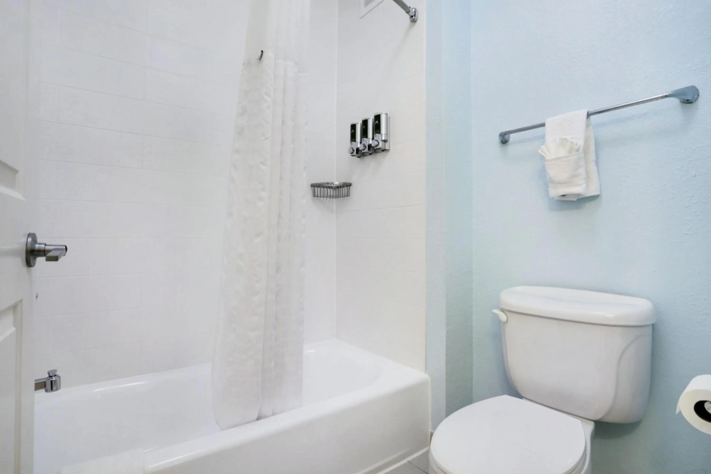Bathroom in Staybridge Suites Columbia - Baltimore by IHG