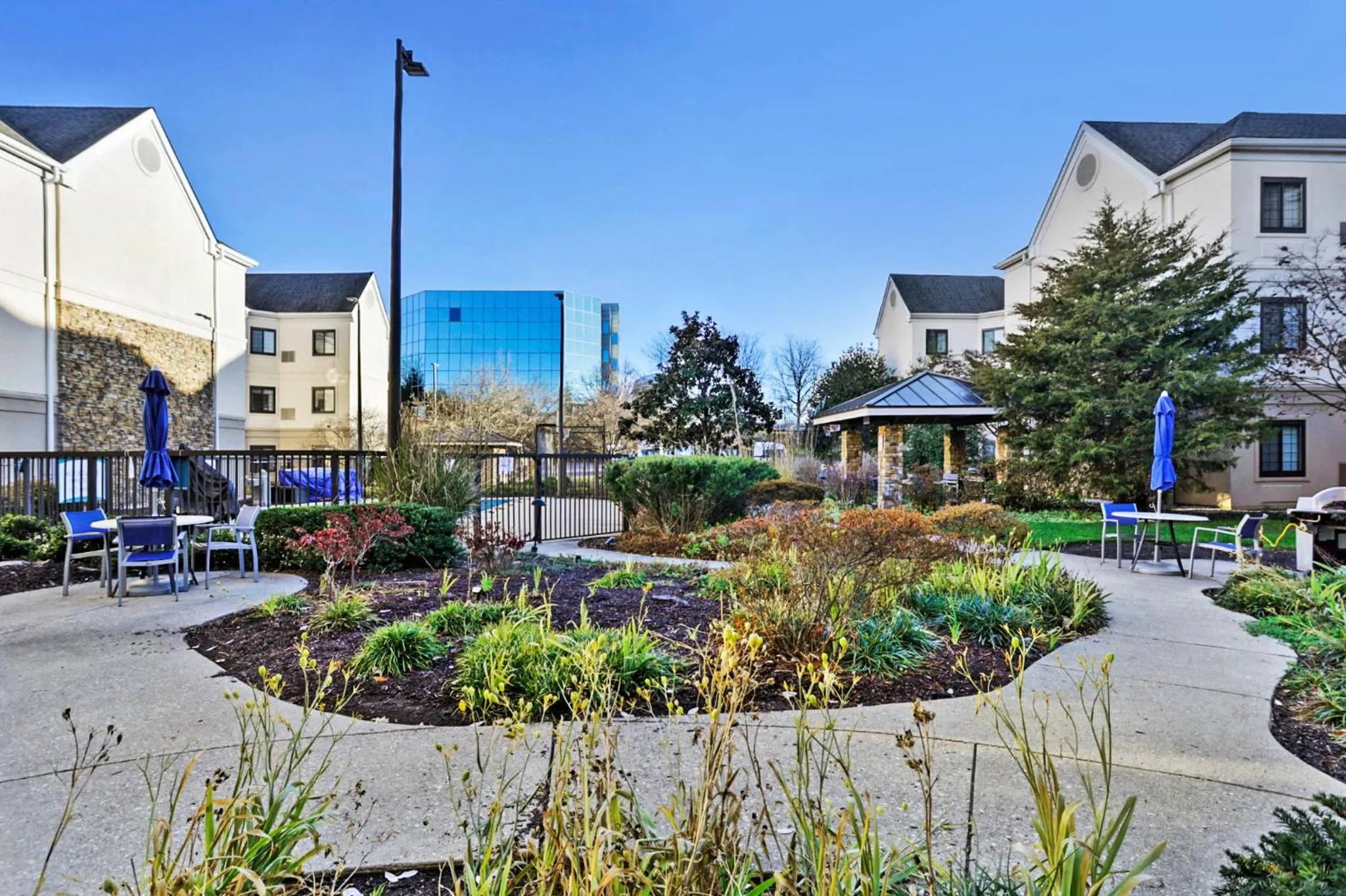 Inner courtyard view in Staybridge Suites Columbia - Baltimore by IHG