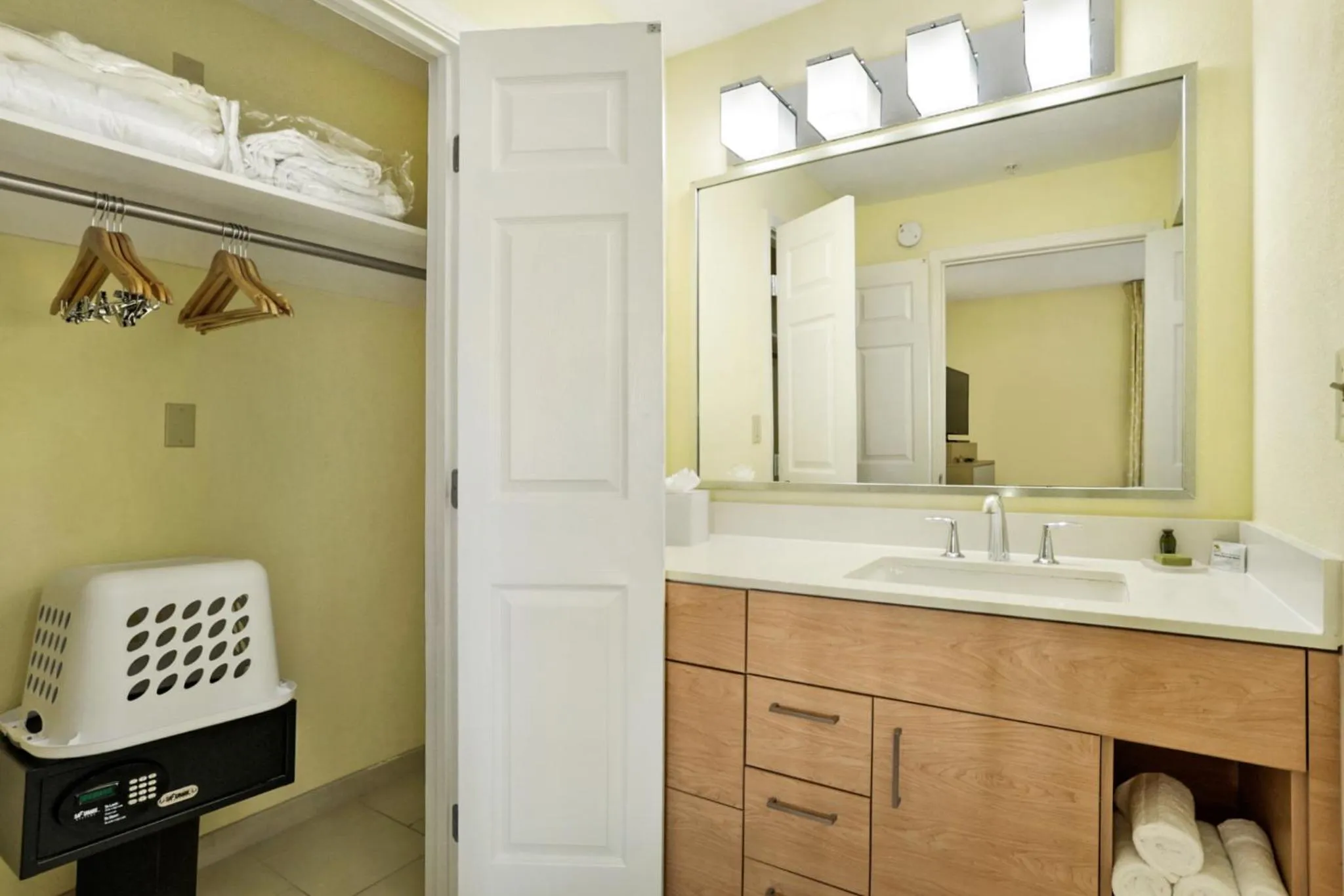 Bathroom in Staybridge Suites Columbia - Baltimore by IHG