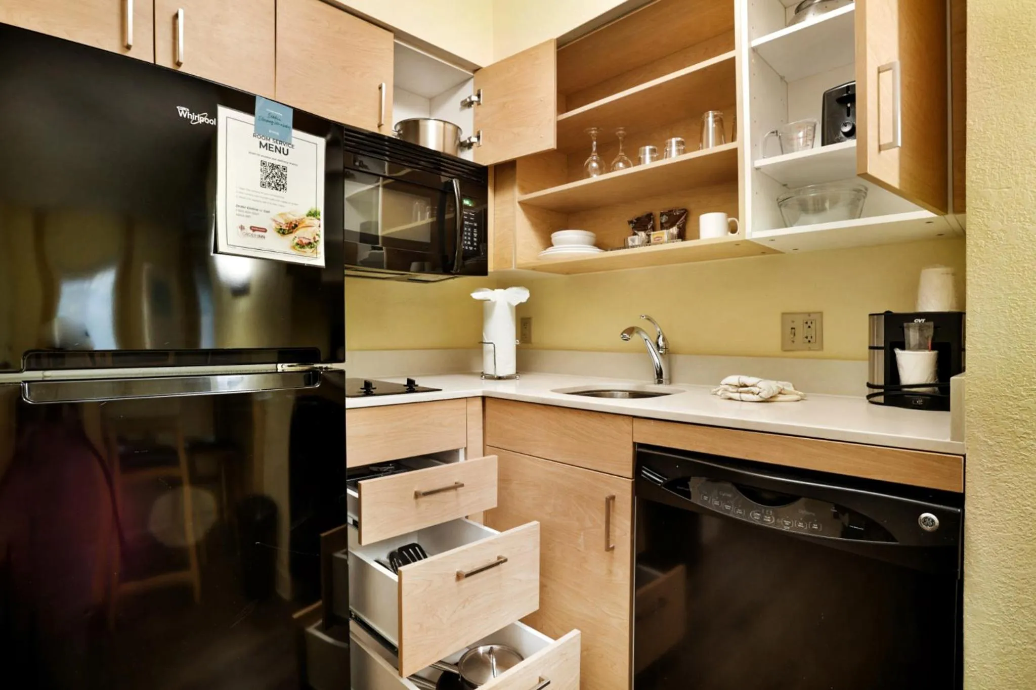 Kitchen or kitchenette in Staybridge Suites Columbia - Baltimore by IHG