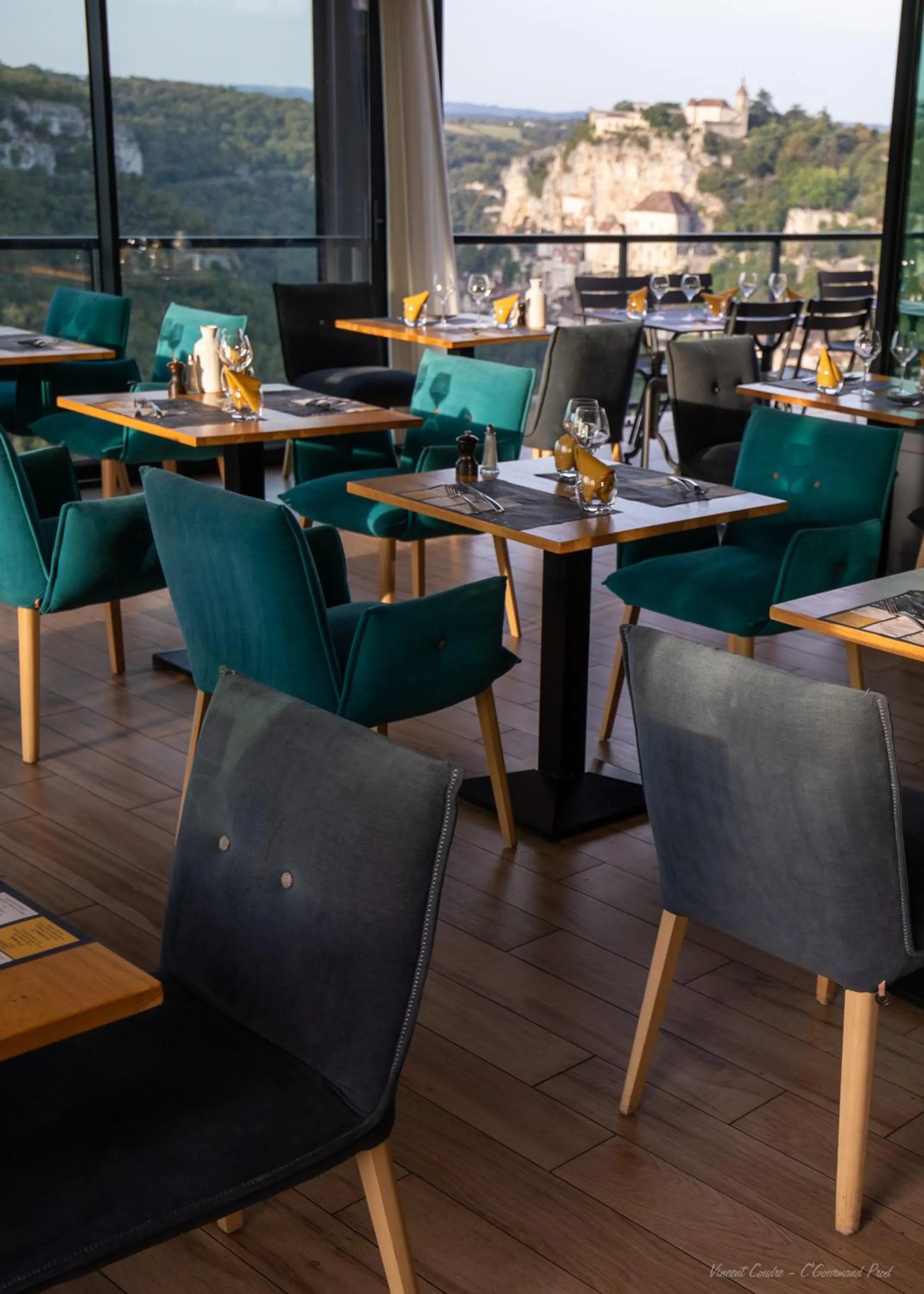 Restaurant/places to eat in Logis Hôtels - Le Belvédère - Hôtel 2 étoiles et Restaurant