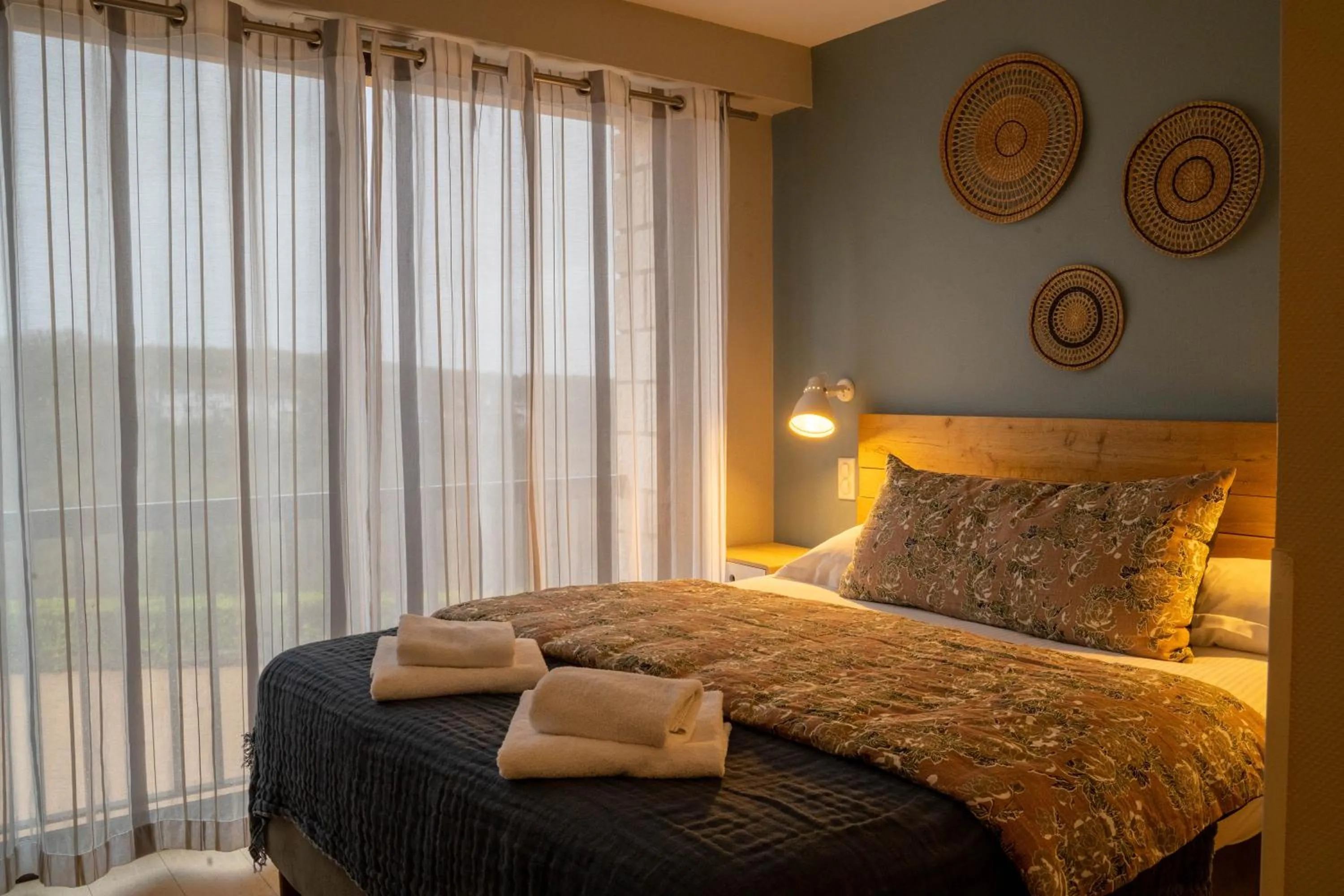 Bedroom, Bed in Logis Hôtels - Le Belvédère - Hôtel 2 étoiles et Restaurant