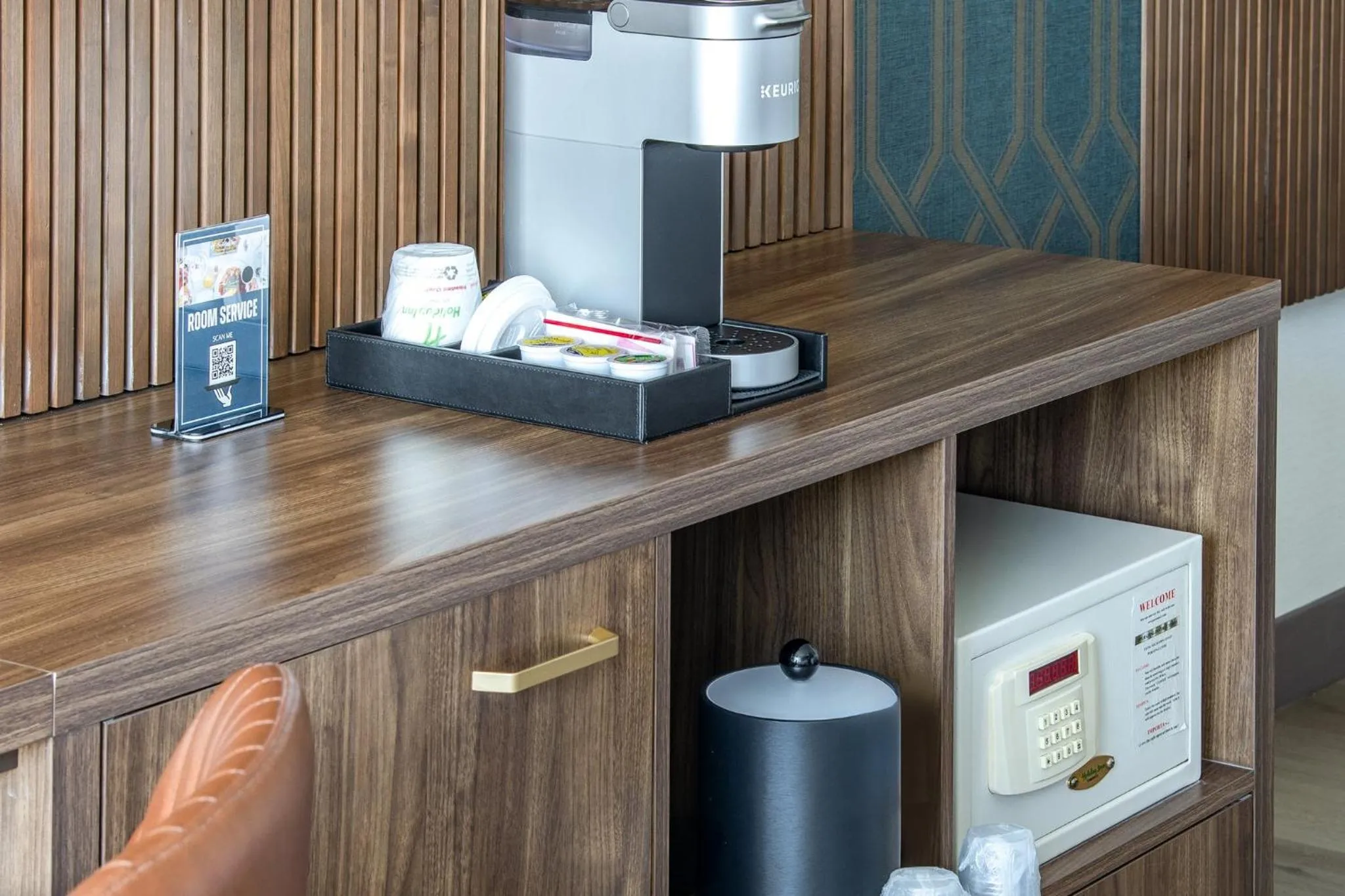 Photo of the whole room in Holiday Inn Los Angeles Gateway-Torrance by IHG