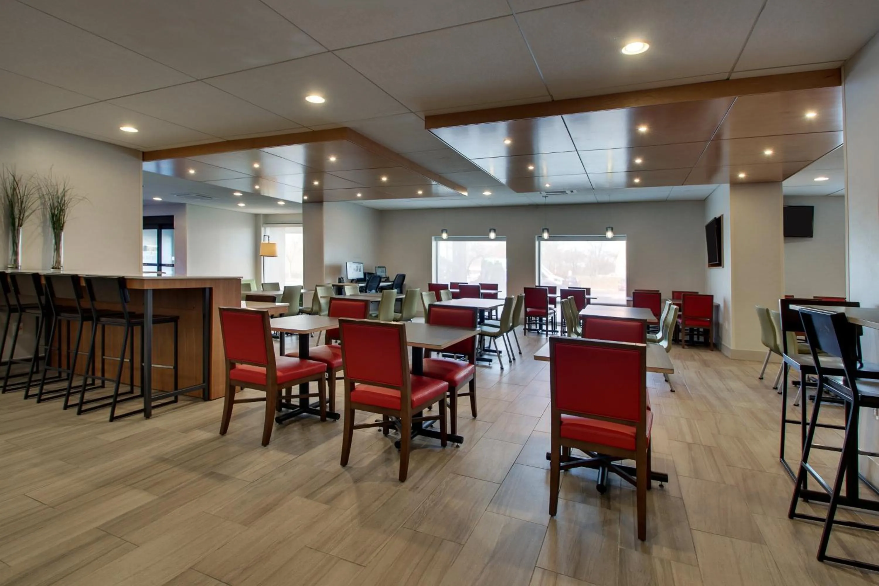 Breakfast in Holiday Inn Express Baltimore BWI Airport West by IHG