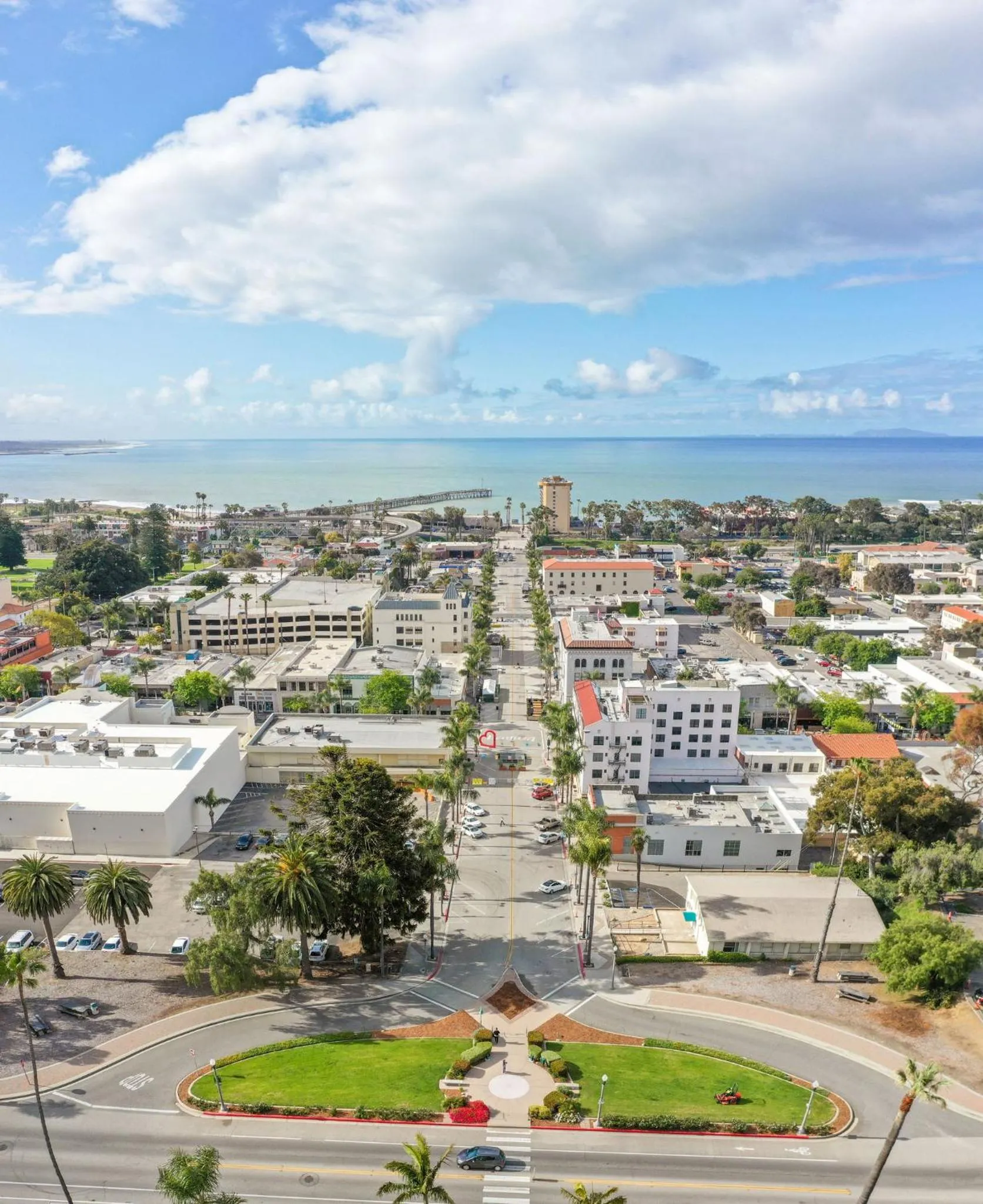 Nearby landmark in Crowne Plaza Ventura Beach by IHG