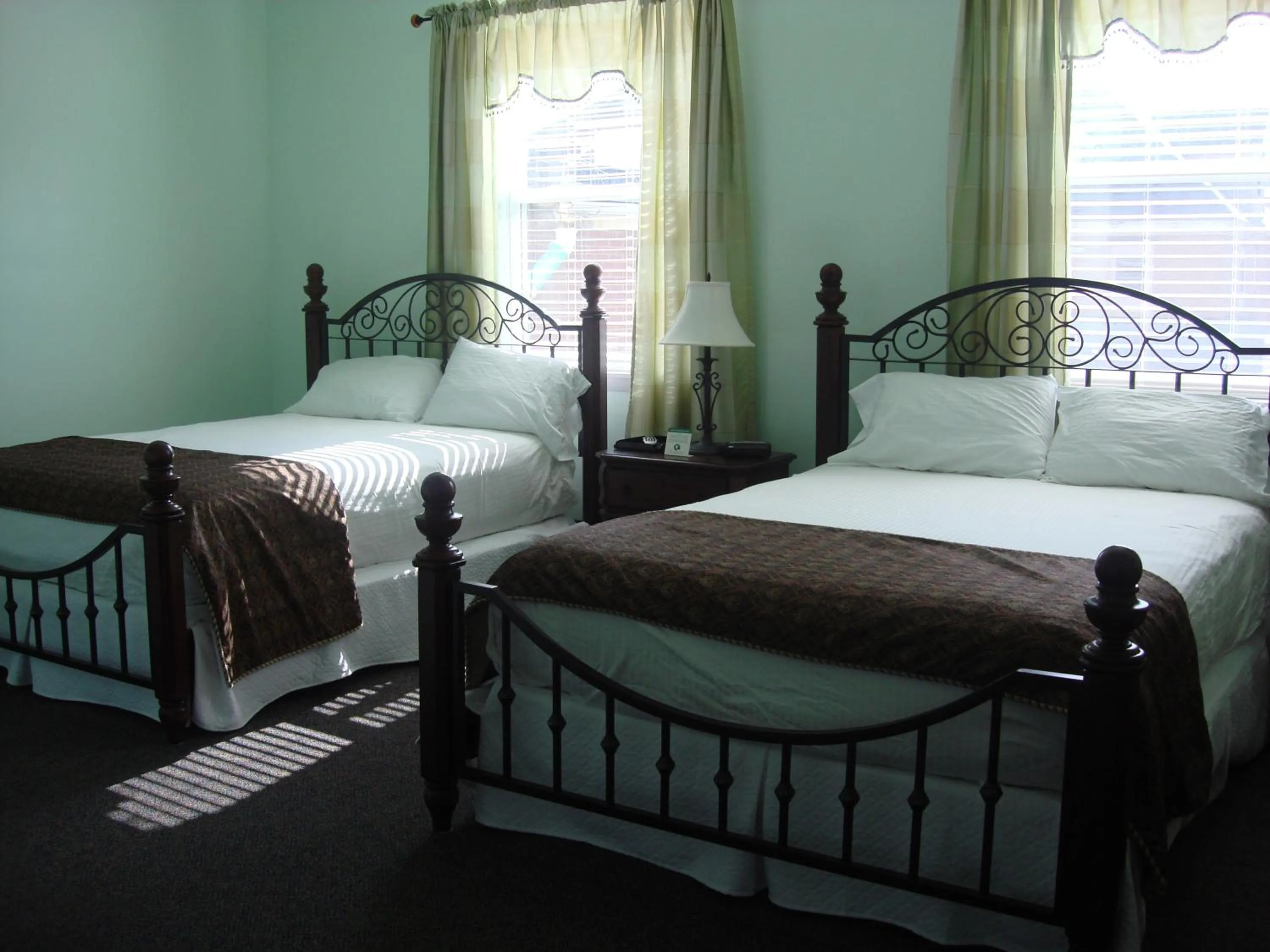 Bed in The City Hotel Bar & Grill