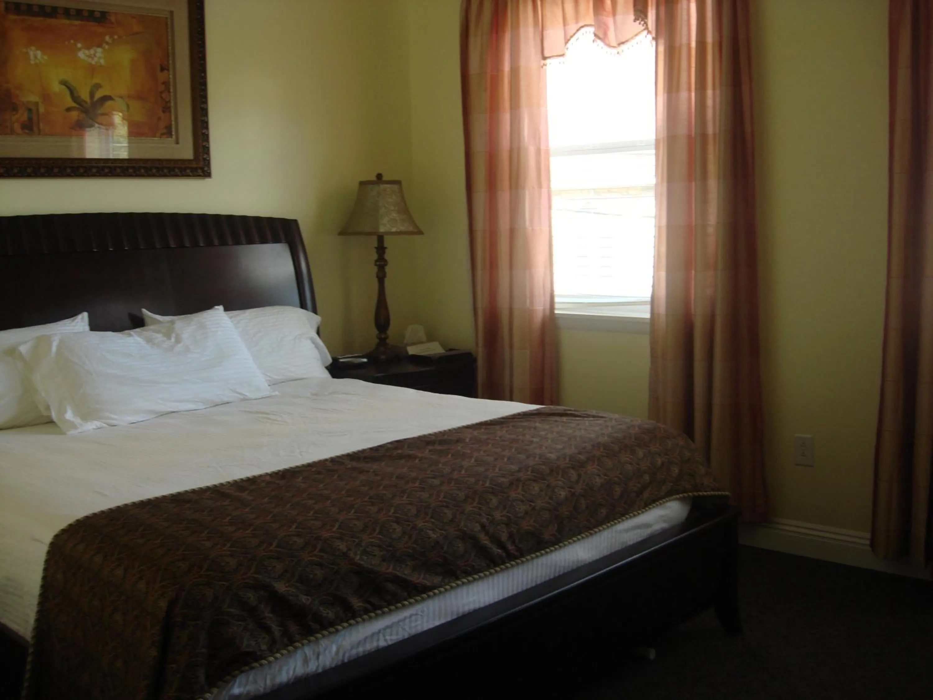 Bed in The City Hotel Bar & Grill