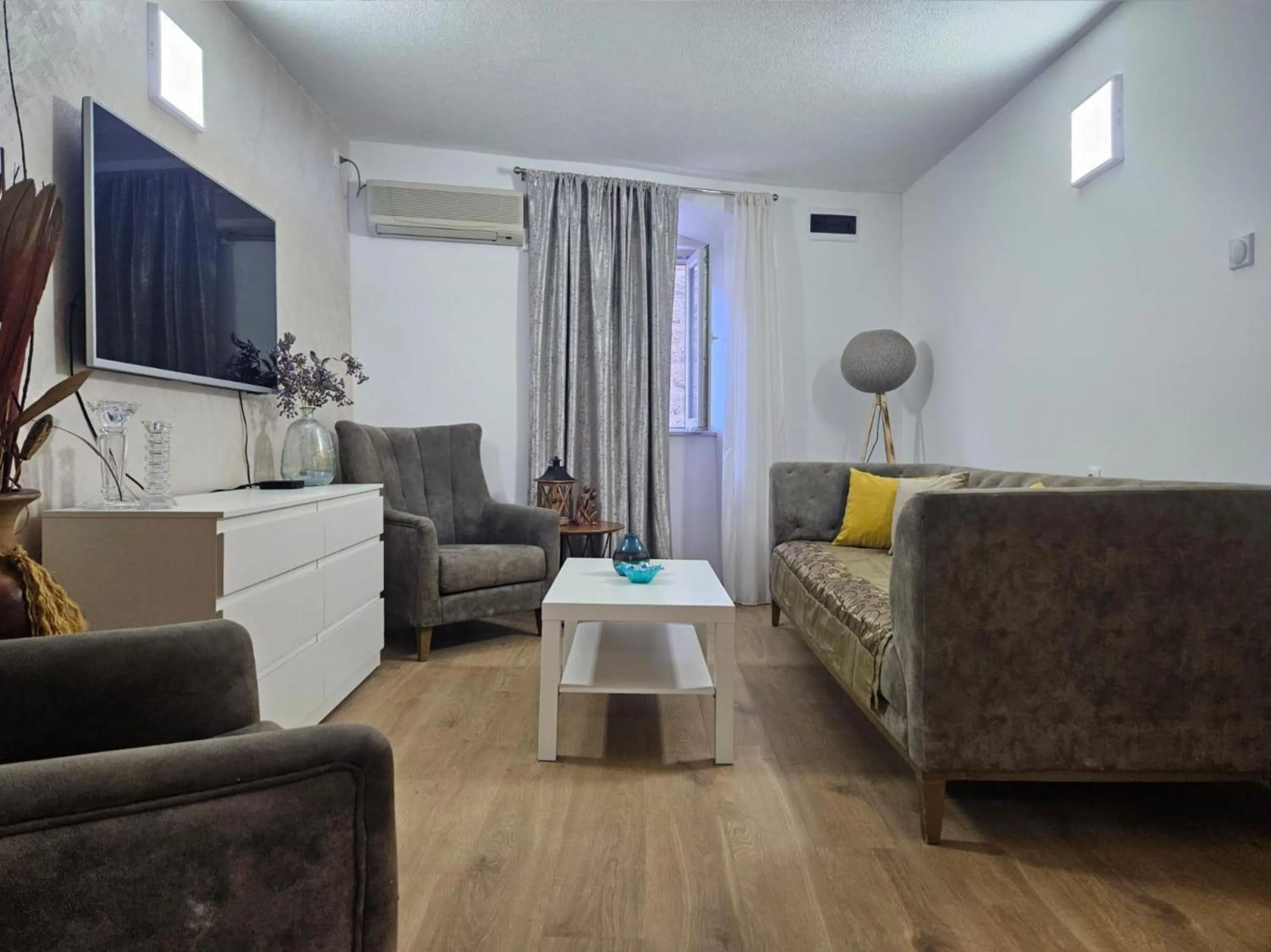 Living room in Athos Guesthouse