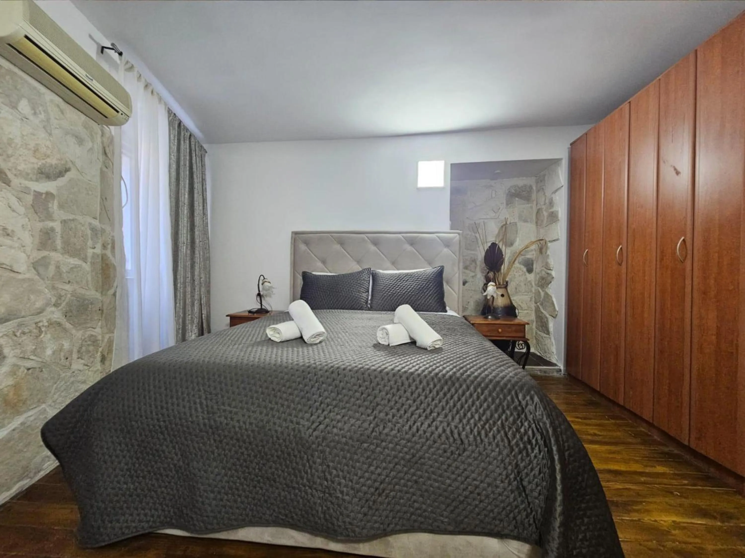 Photo of the whole room, Bed in Athos Guesthouse