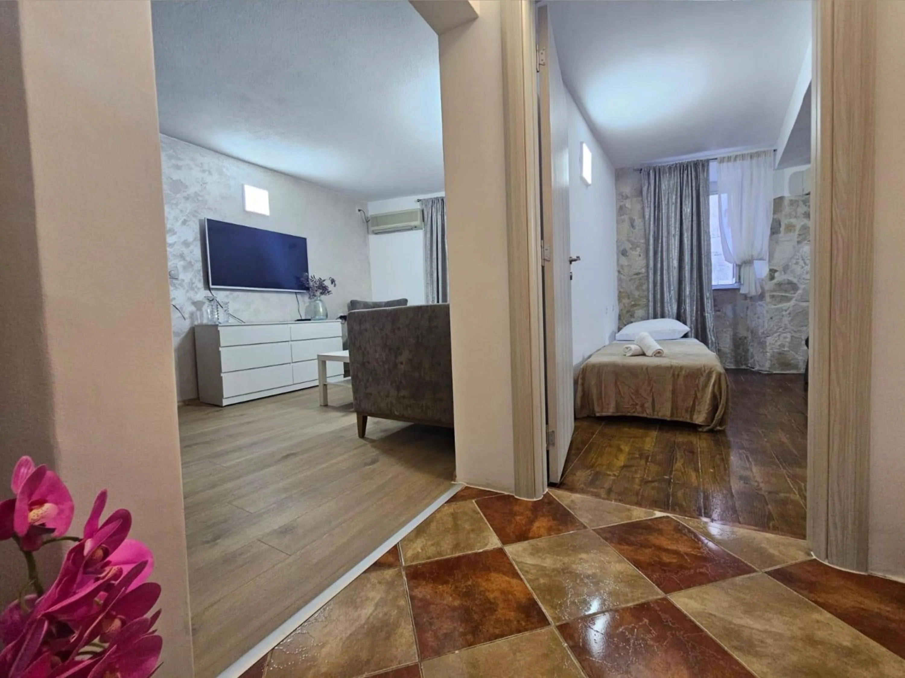 Photo of the whole room, Bed in Athos Guesthouse