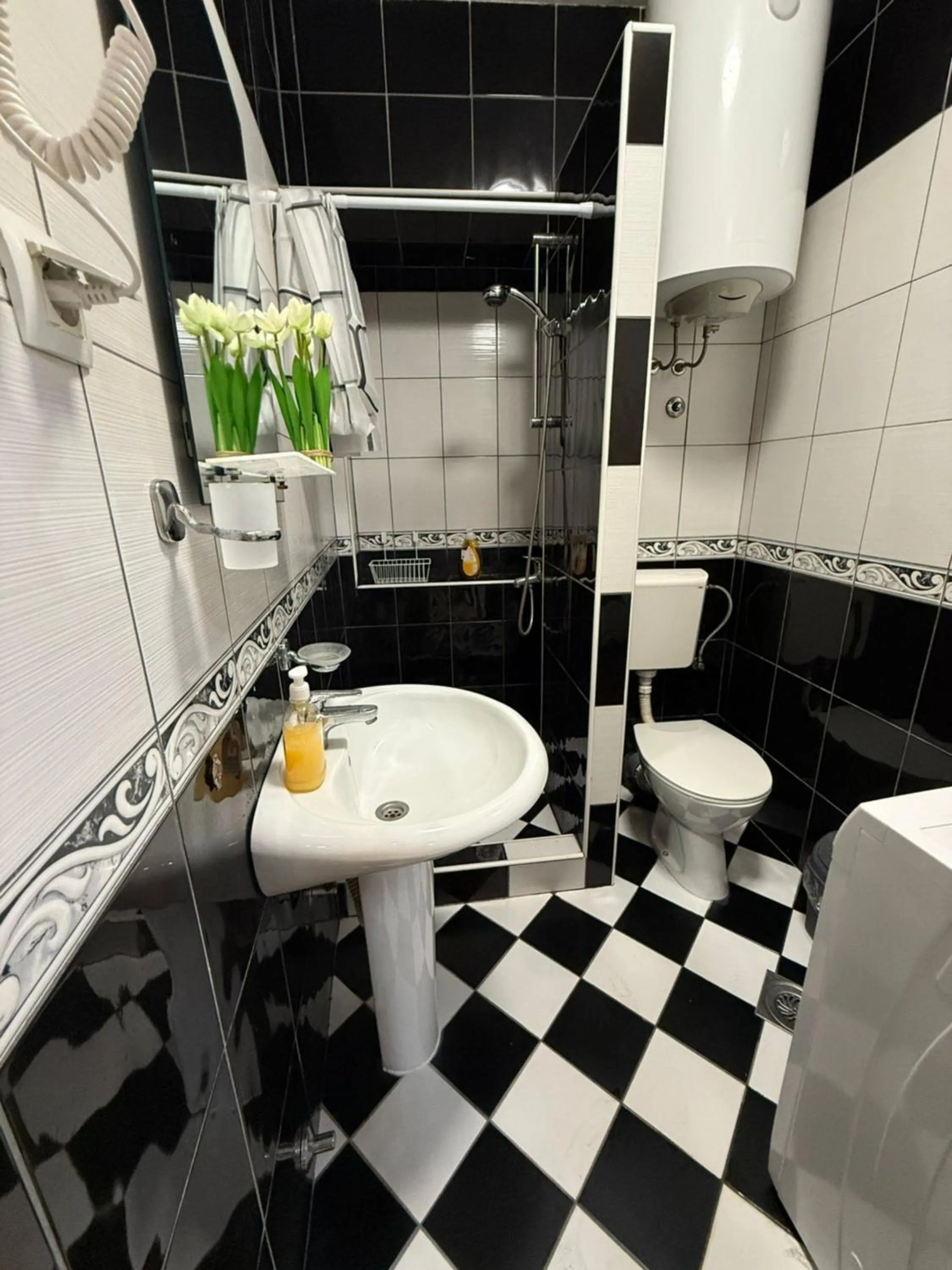 Shower in Athos Guesthouse