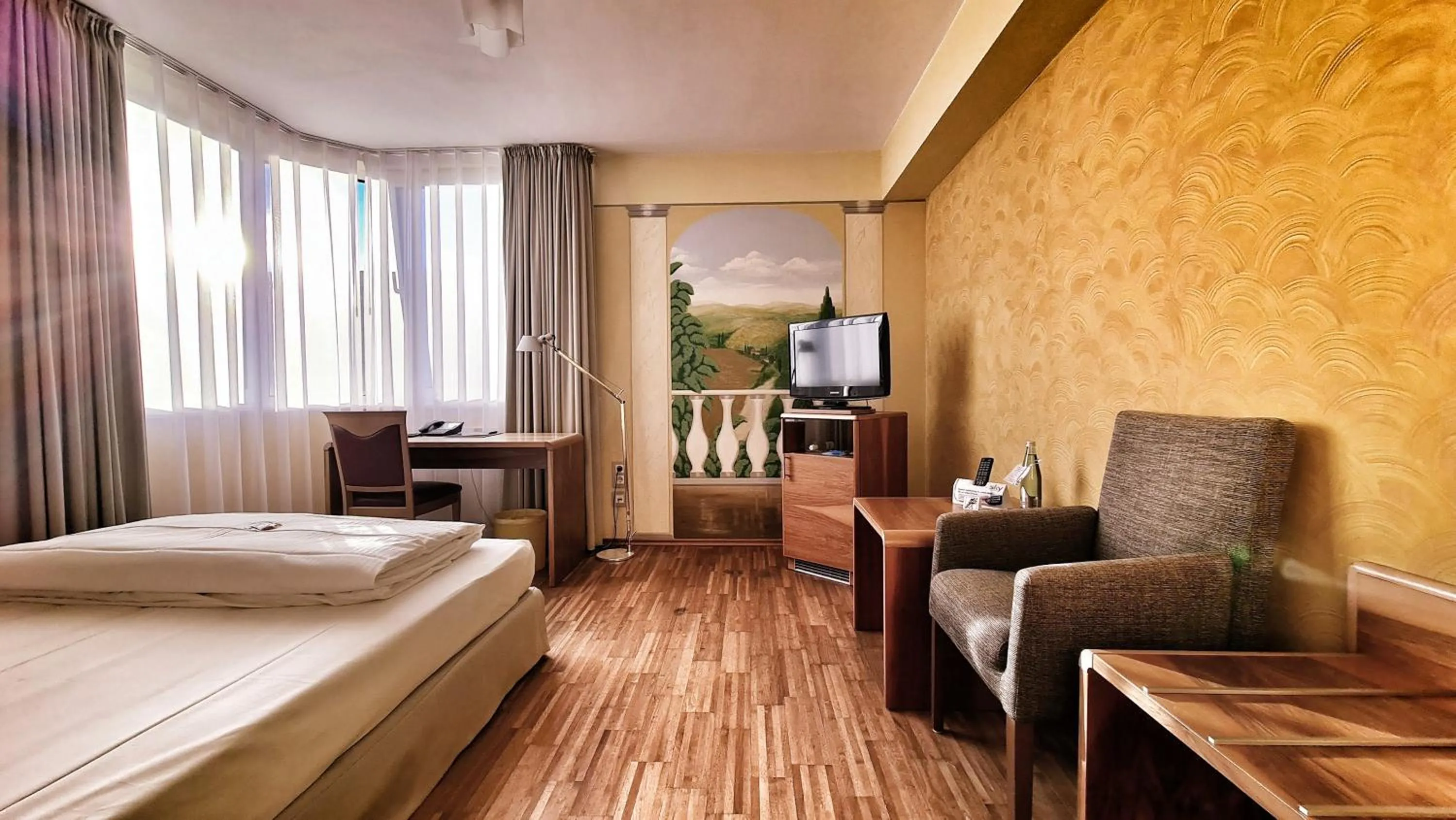 Photo of the whole room, Bed in Hotel Restaurant Felix