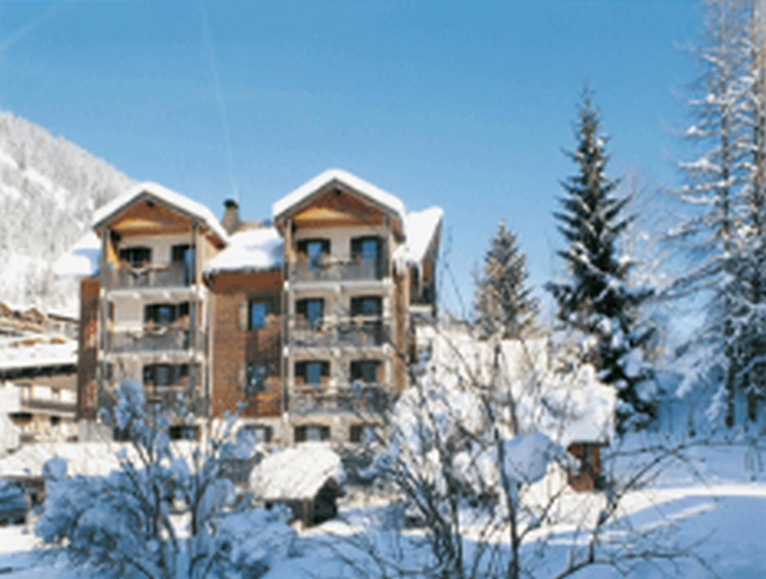 Facade/entrance in Alp'Hotel