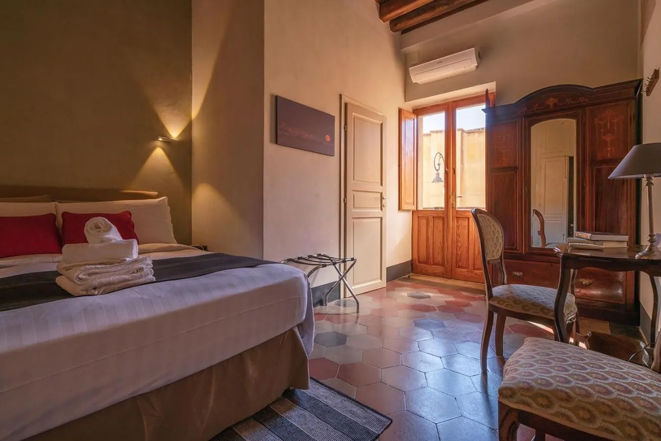 Photo of the whole room, Bed in Cappuccine GuestHouse