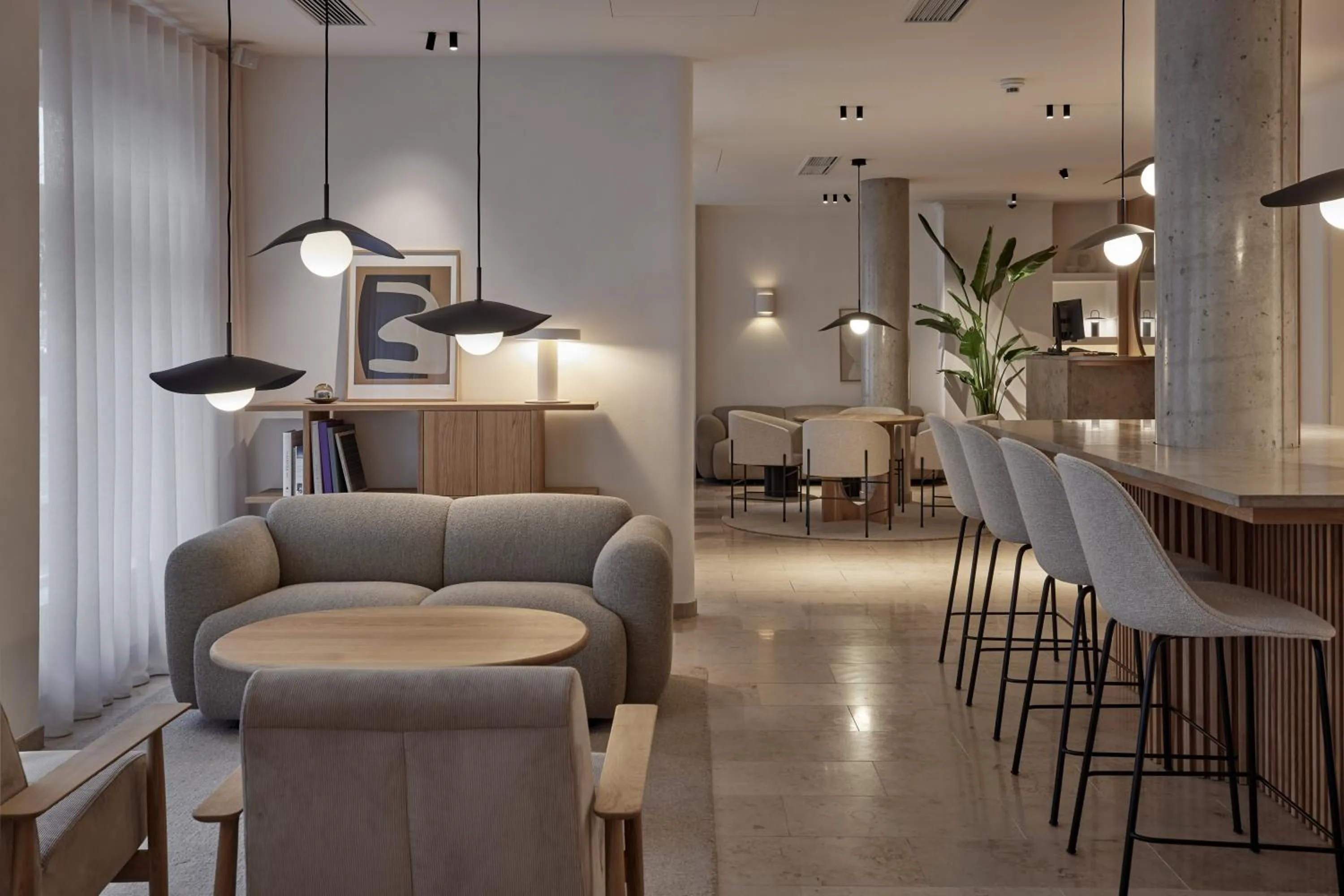 ADELANTE Boutique Hotel