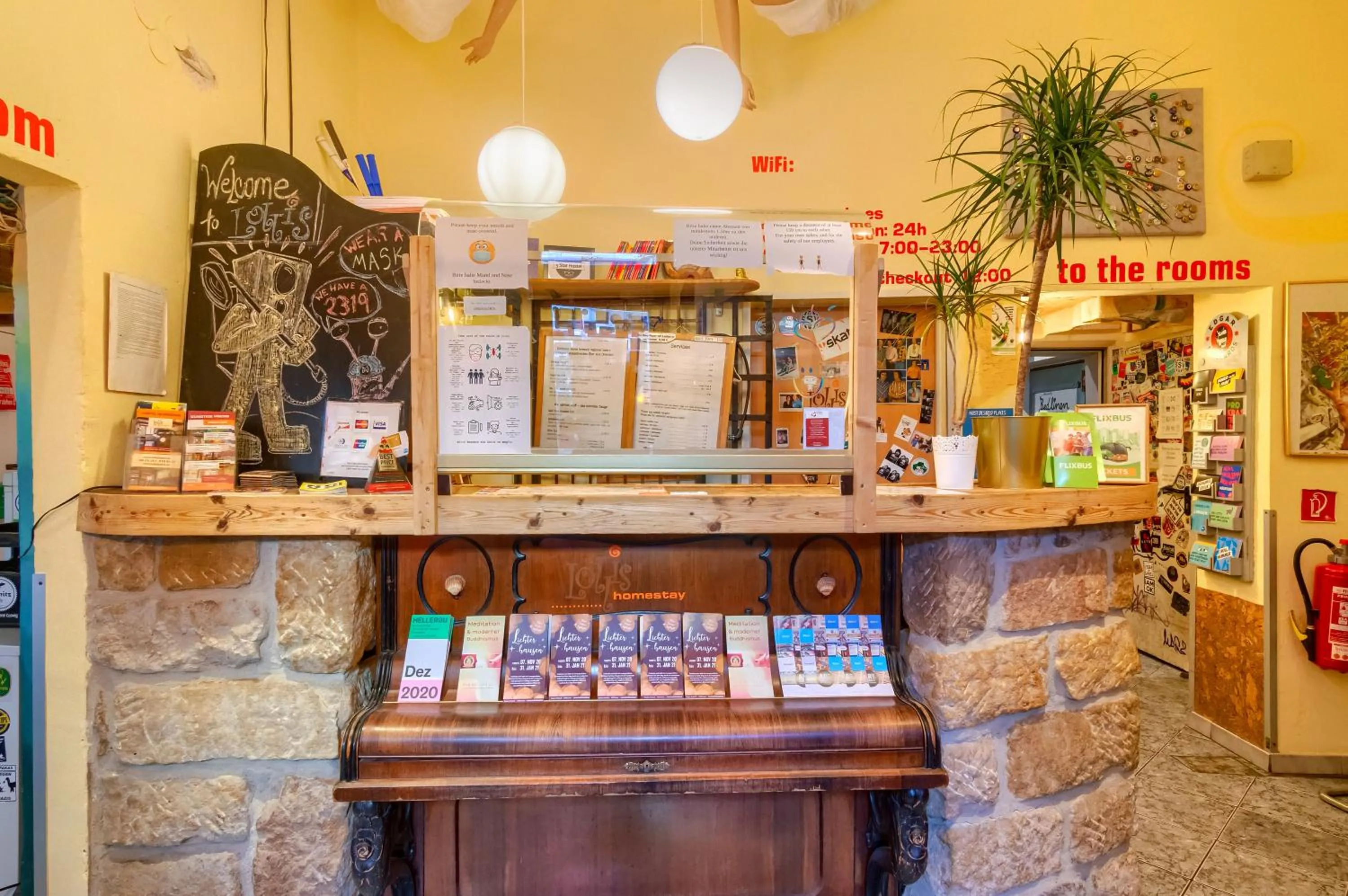 Lobby or reception in Hostel Lollis Homestay Dresden