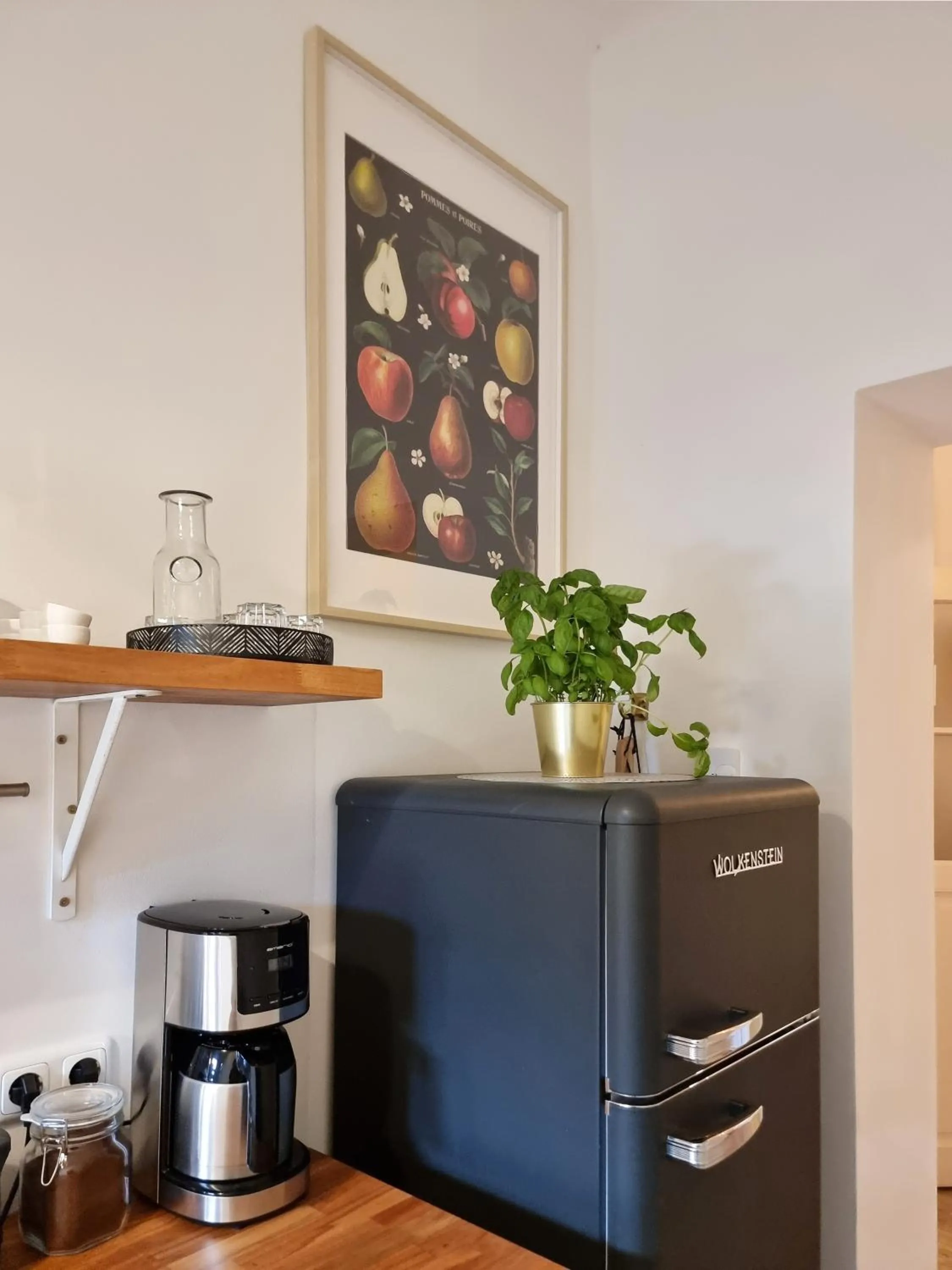 Coffee/tea facilities in Hostel Lollis Homestay Dresden