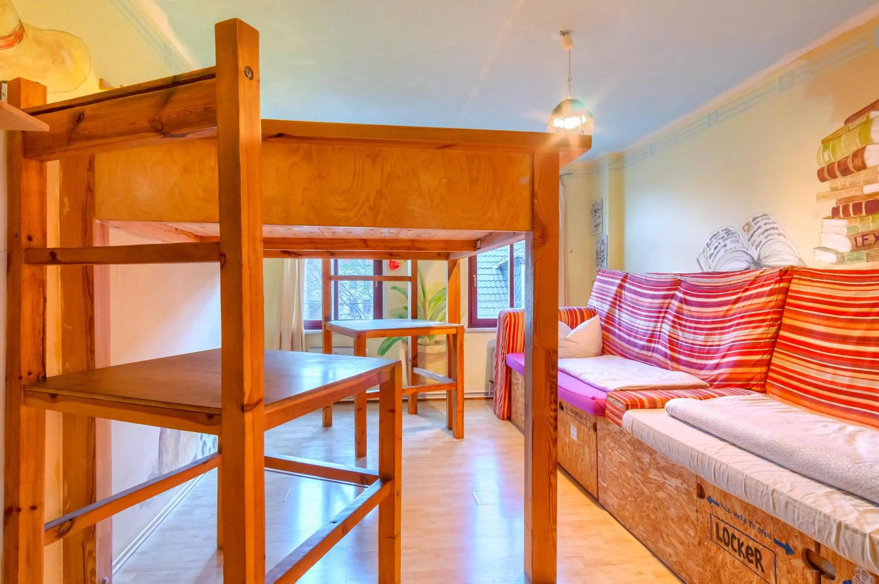 Photo of the whole room, Bed in Hostel Lollis Homestay Dresden