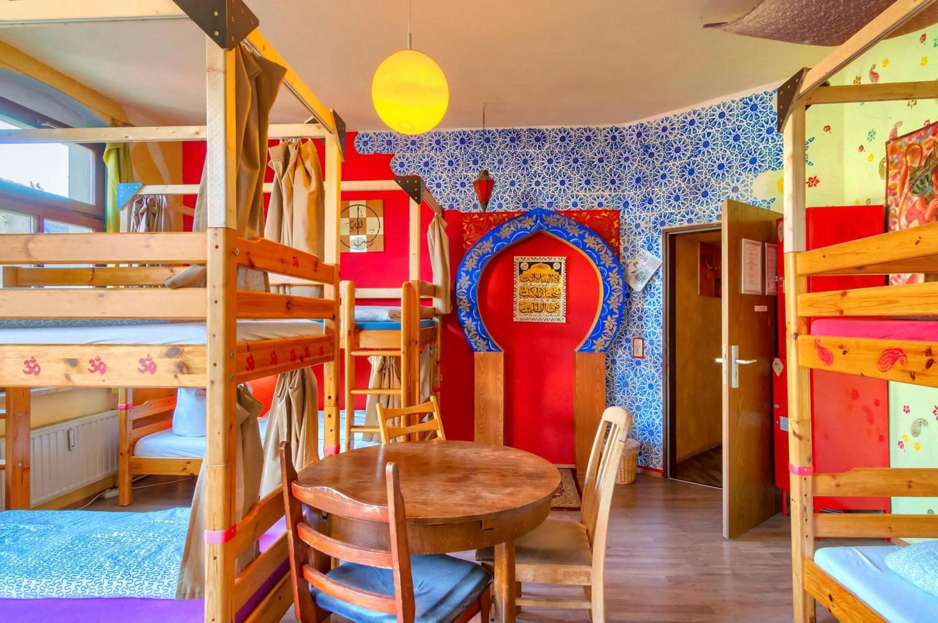 Photo of the whole room, Bed in Hostel Lollis Homestay Dresden