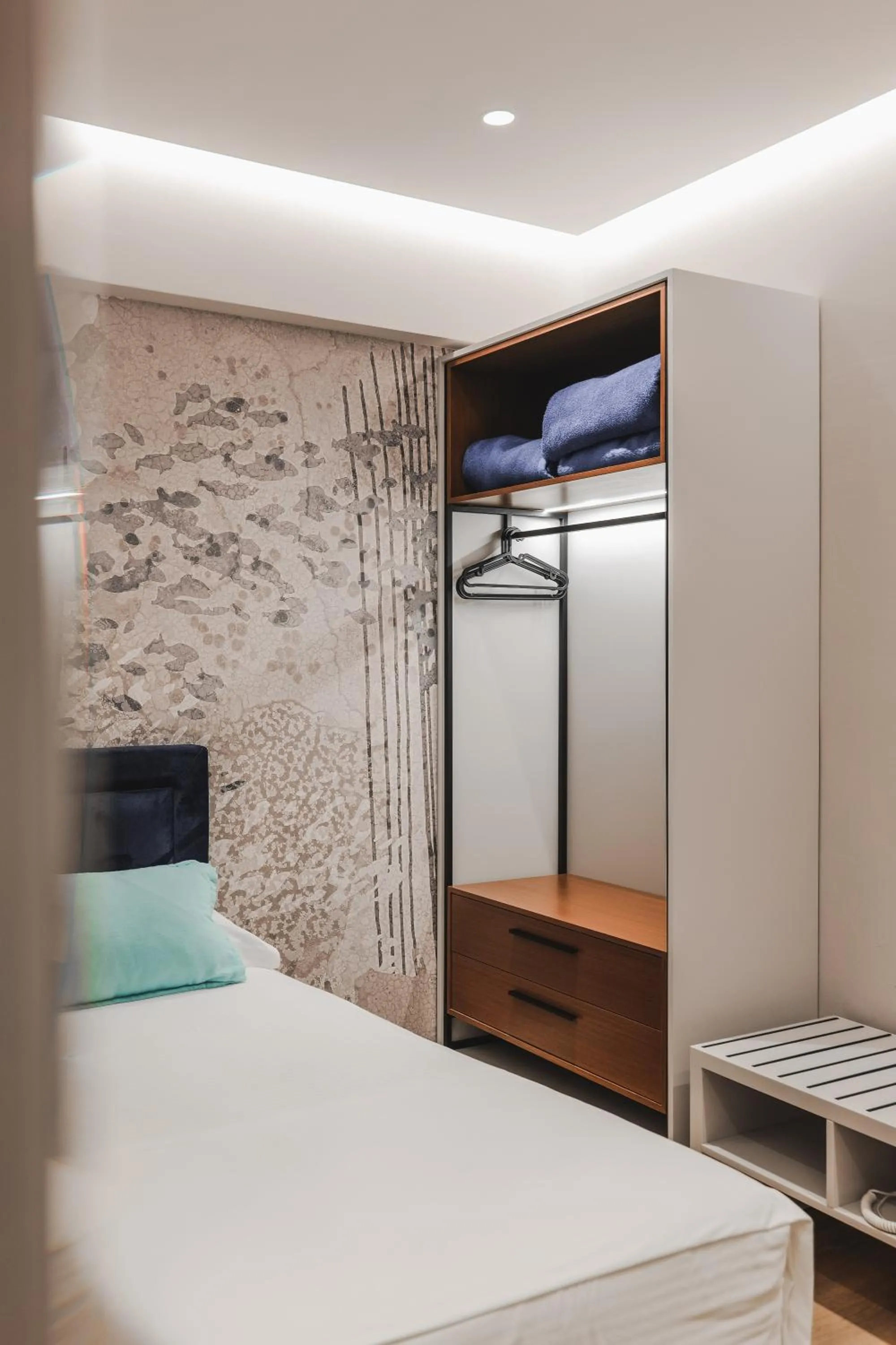 Photo of the whole room in Hotel Oasis