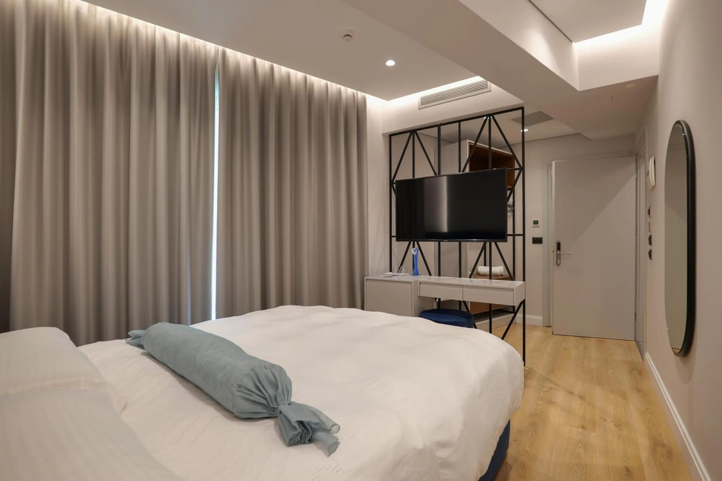 Photo of the whole room in Hotel Oasis